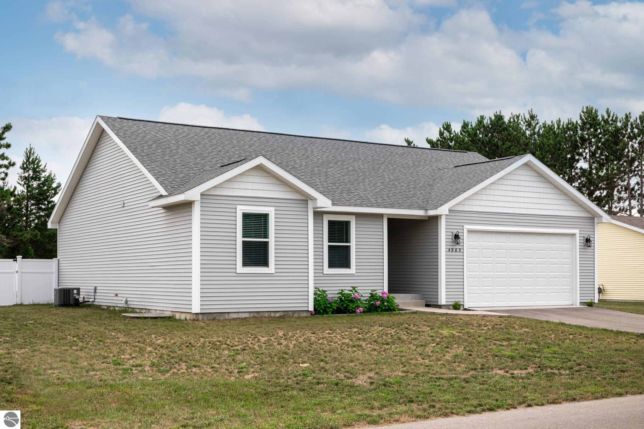 4965 Meadowlark Lane