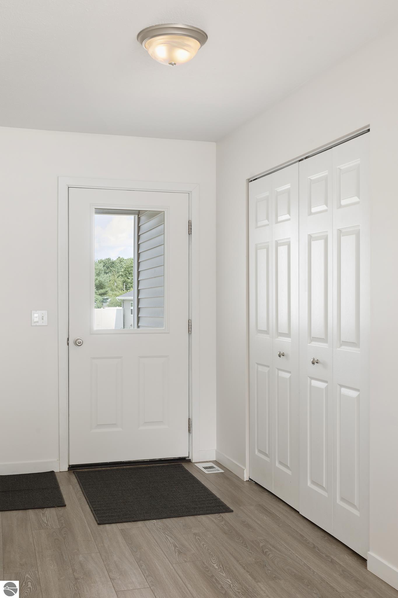 4965 Meadowlark Lane