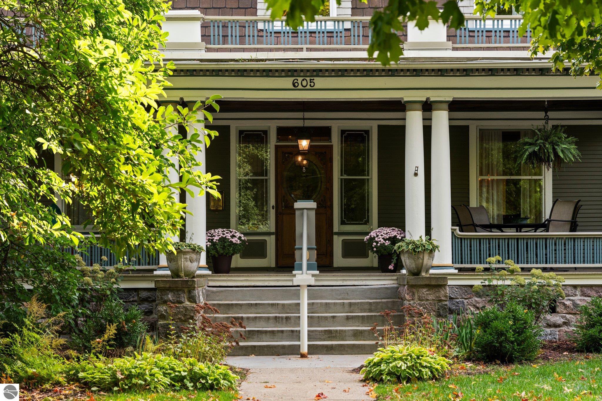 605 Sixth