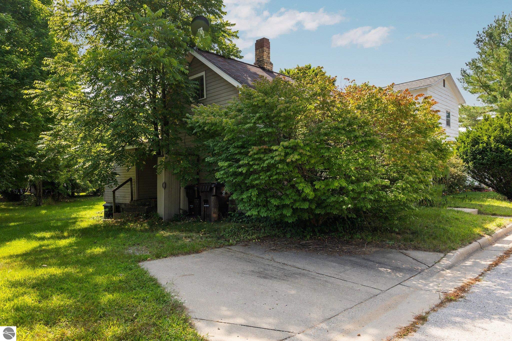 620 Finley Avenue