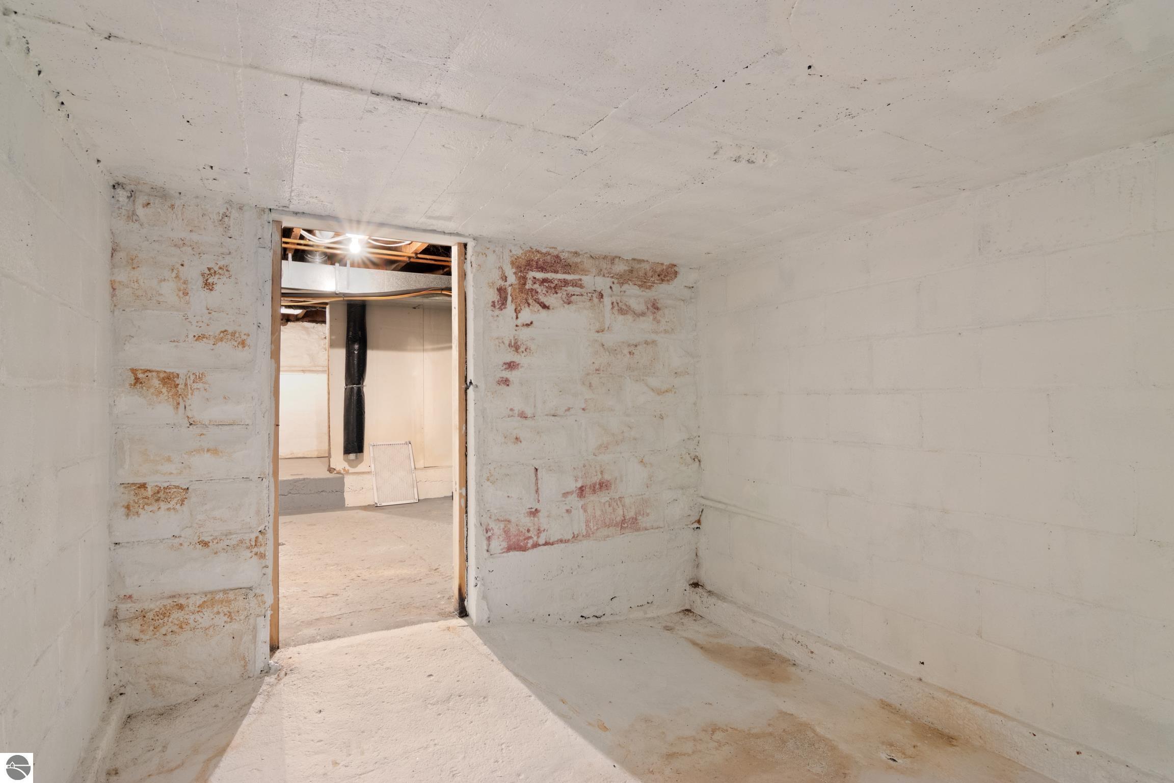 507 W 11th Street