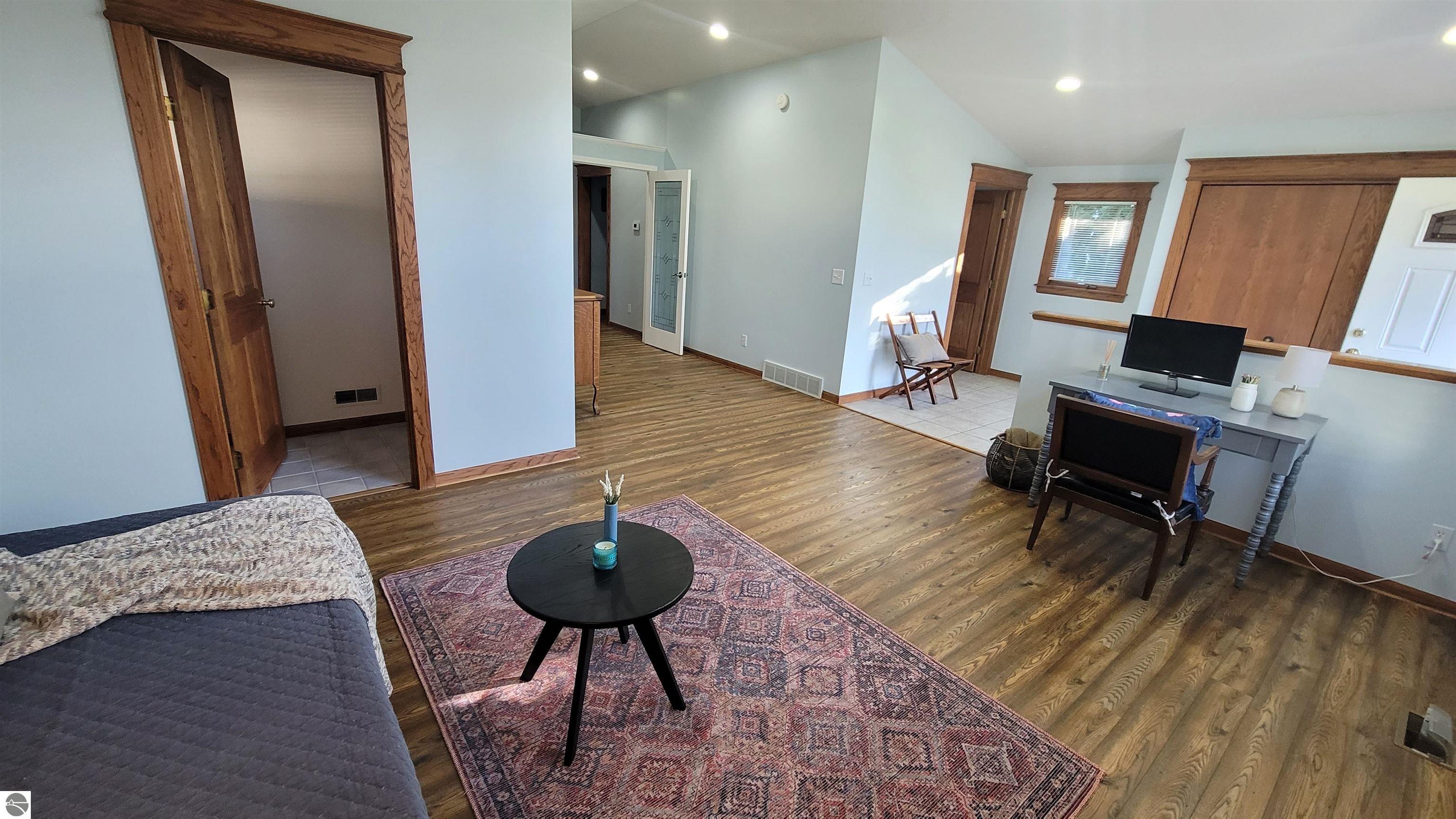 507 W 11th Street