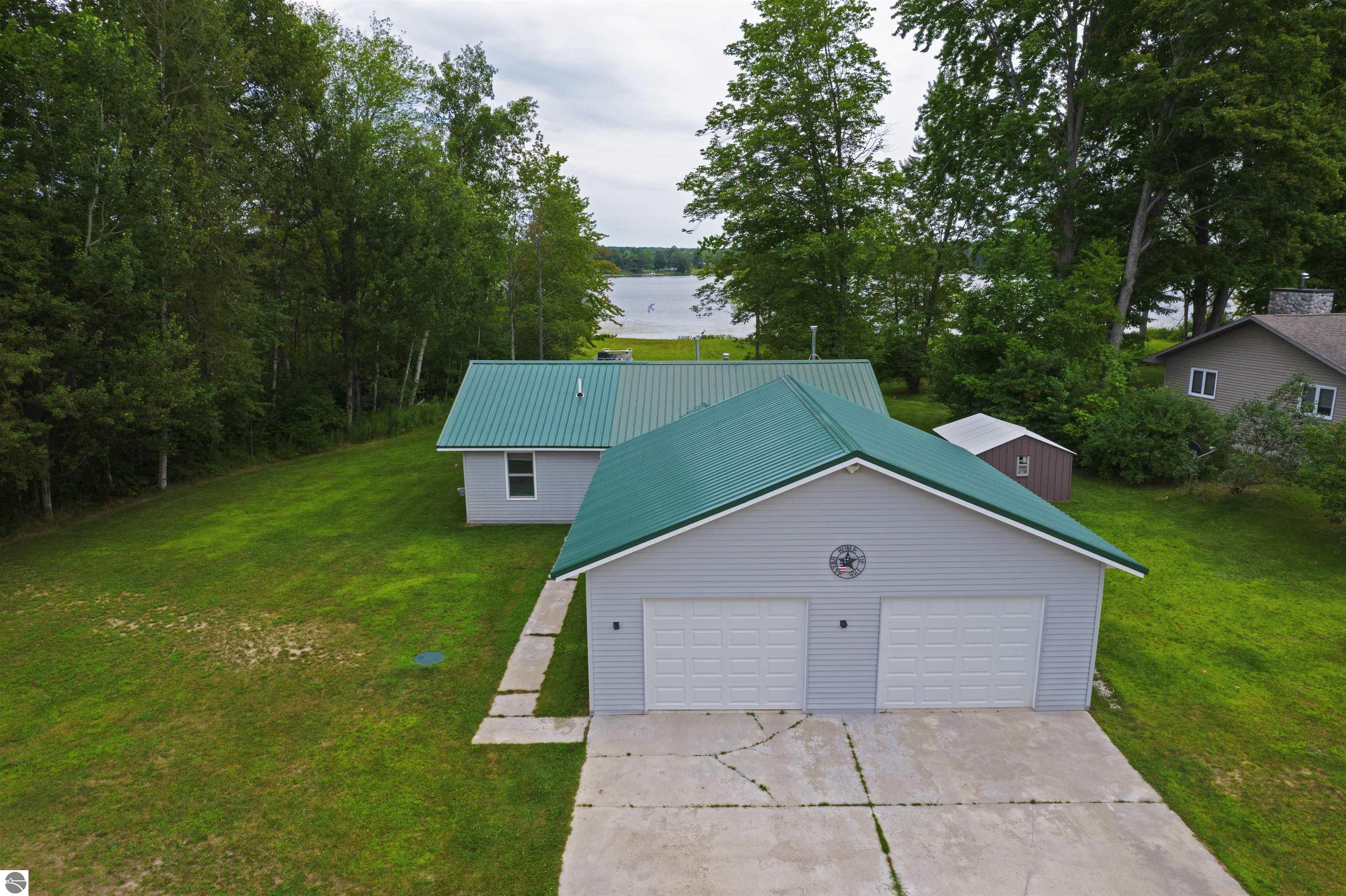 4166 N Shore Drive