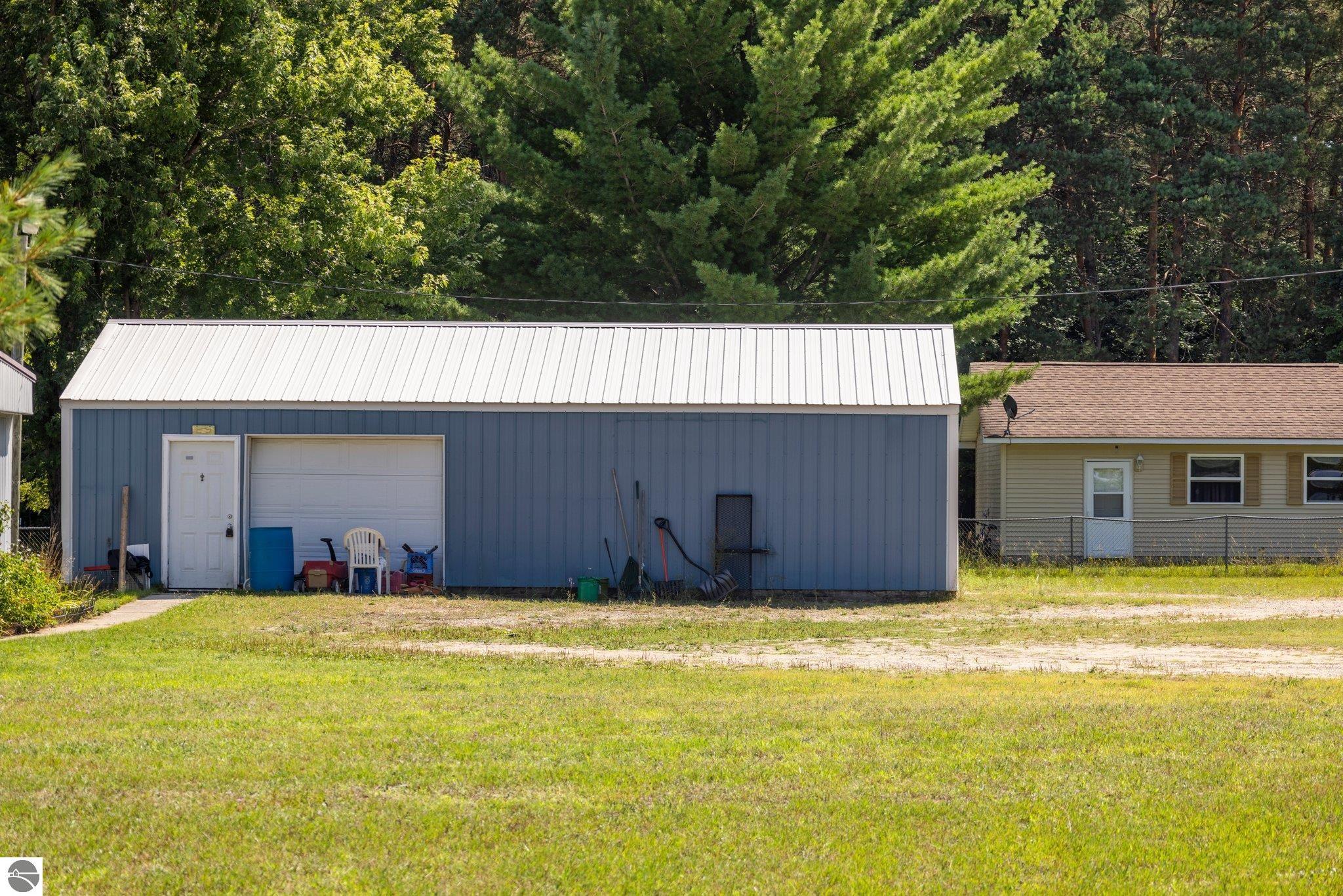 4105 Wetzel Lake Road
