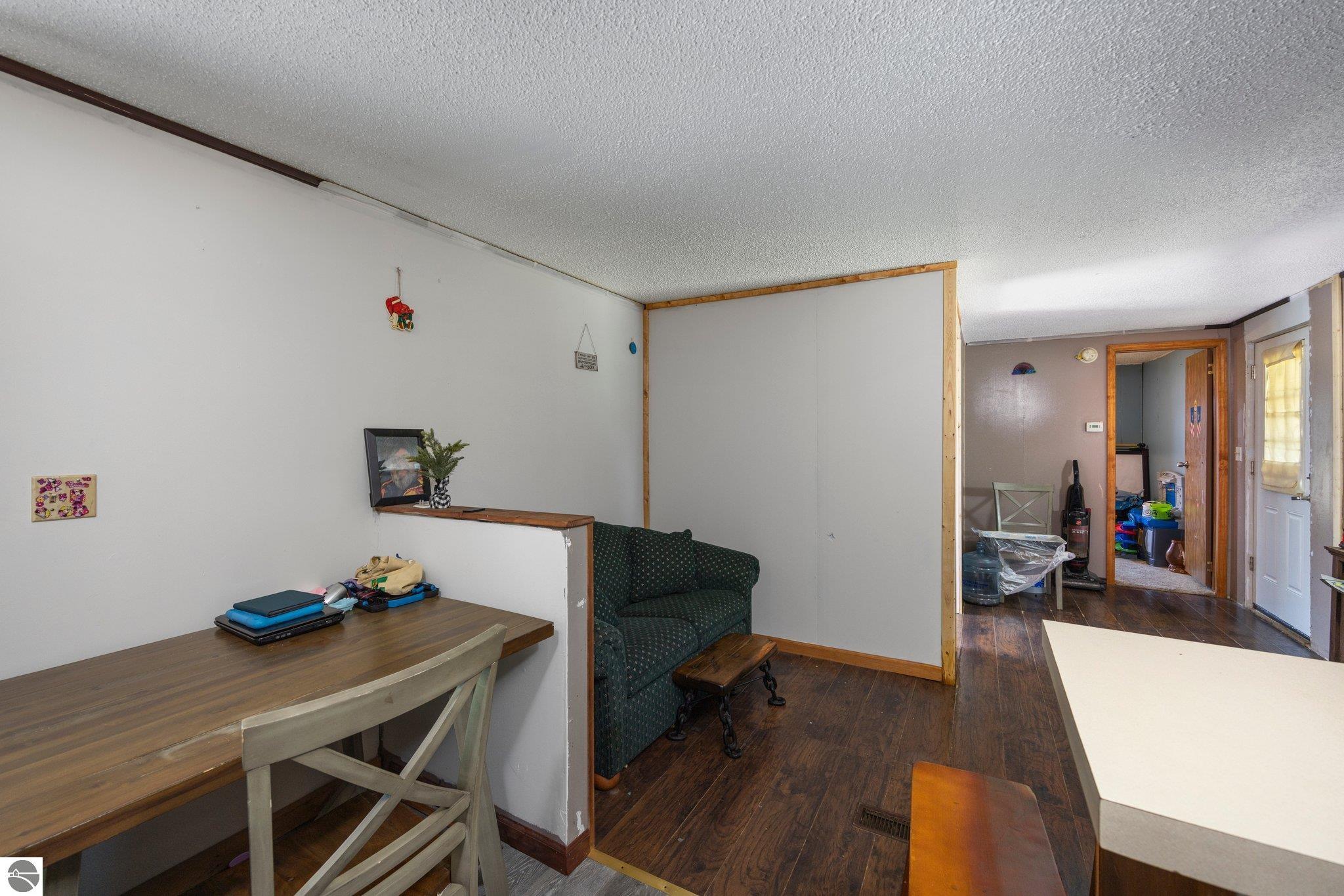 4105 Wetzel Lake Road