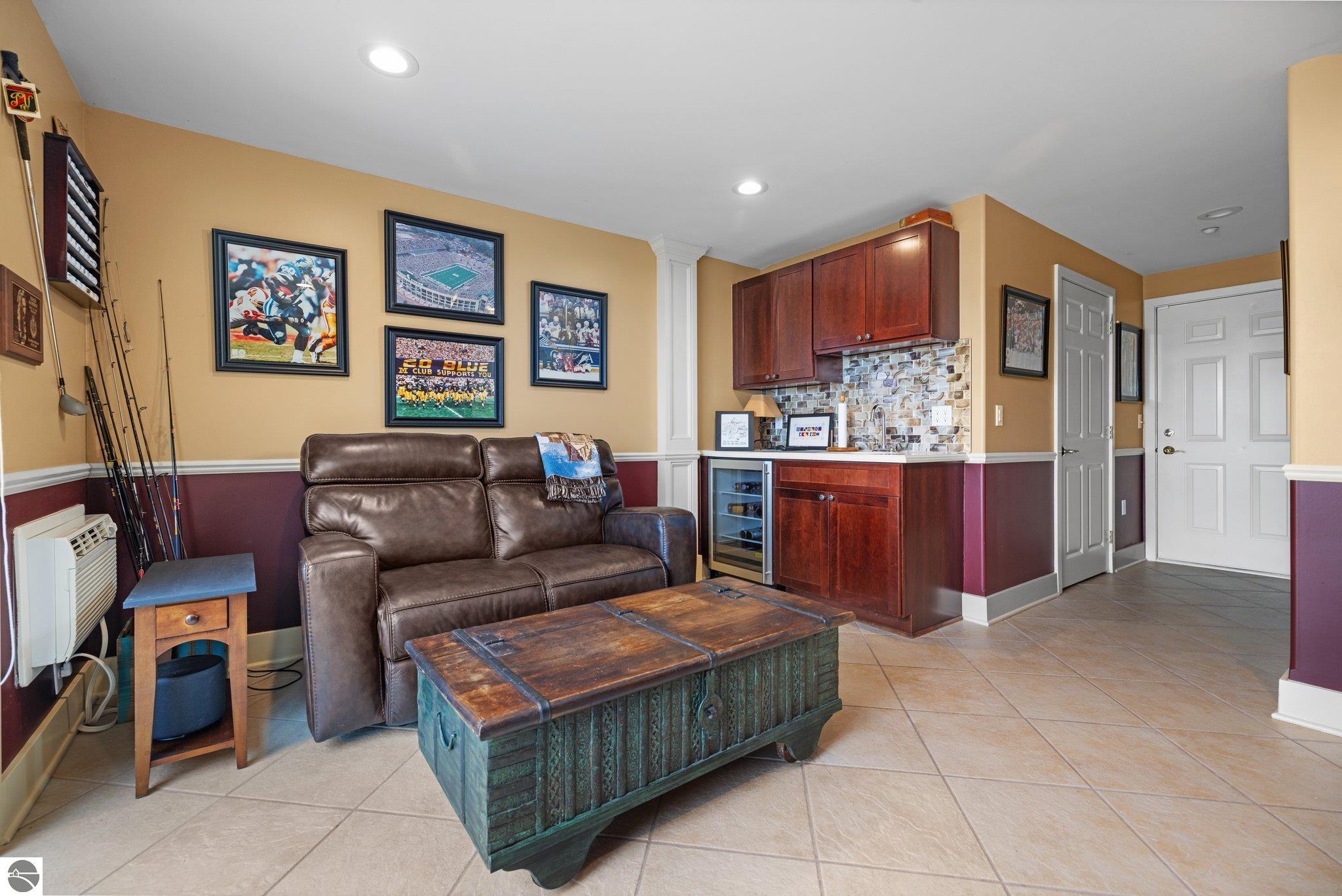 710 N Dockside Circle # 3 Unit: F-3