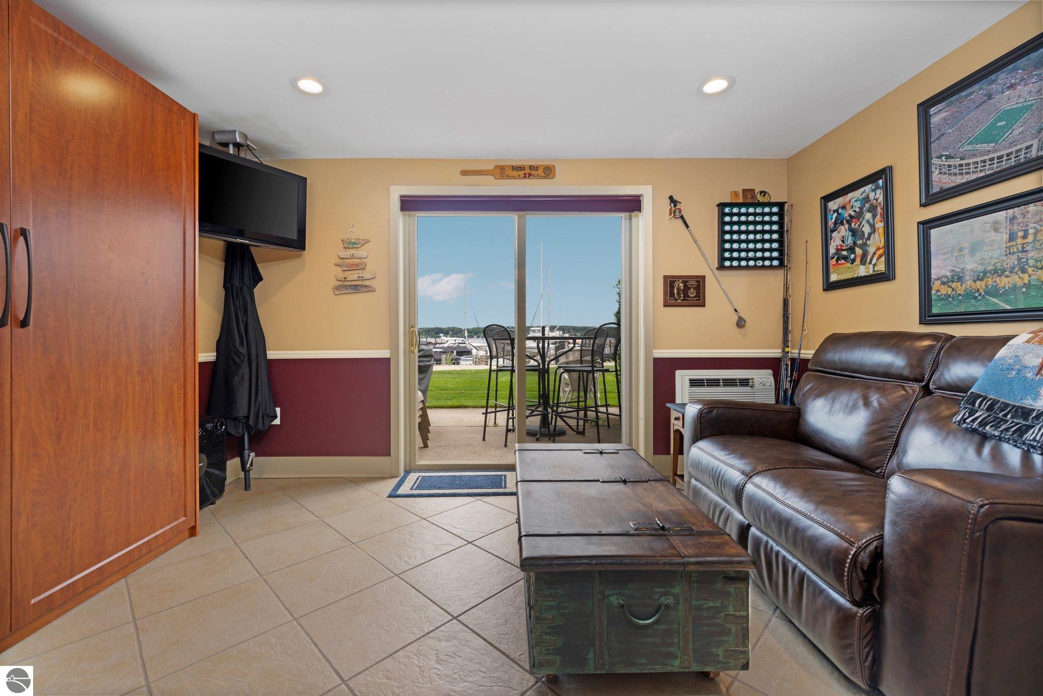 710 N Dockside Circle # 3 Unit: F-3