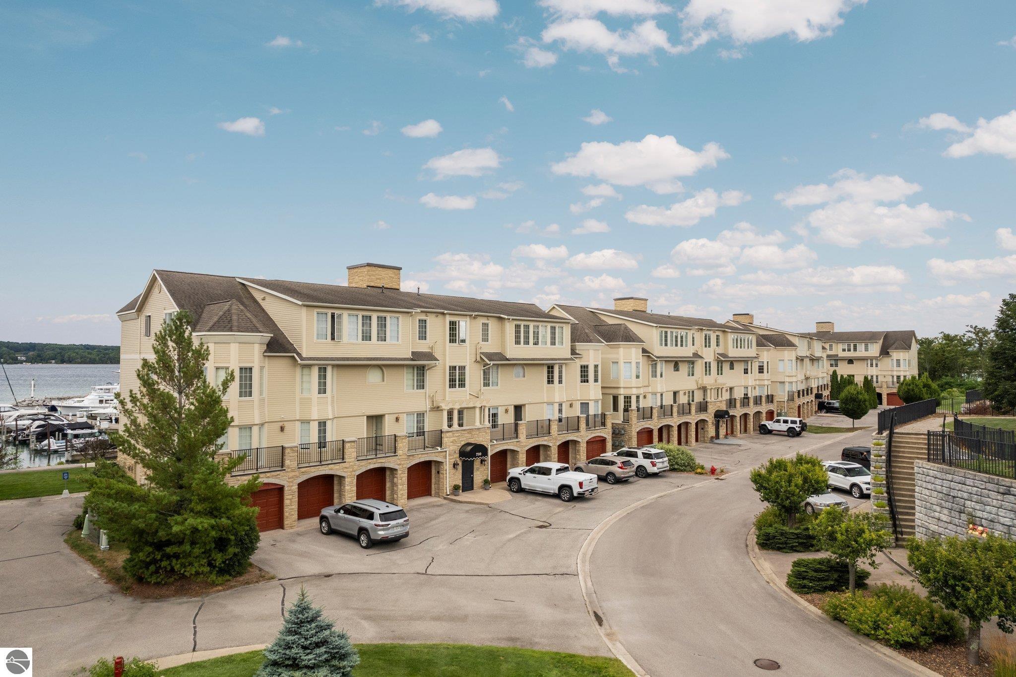 710 N Dockside Circle # 3 Unit: F-3