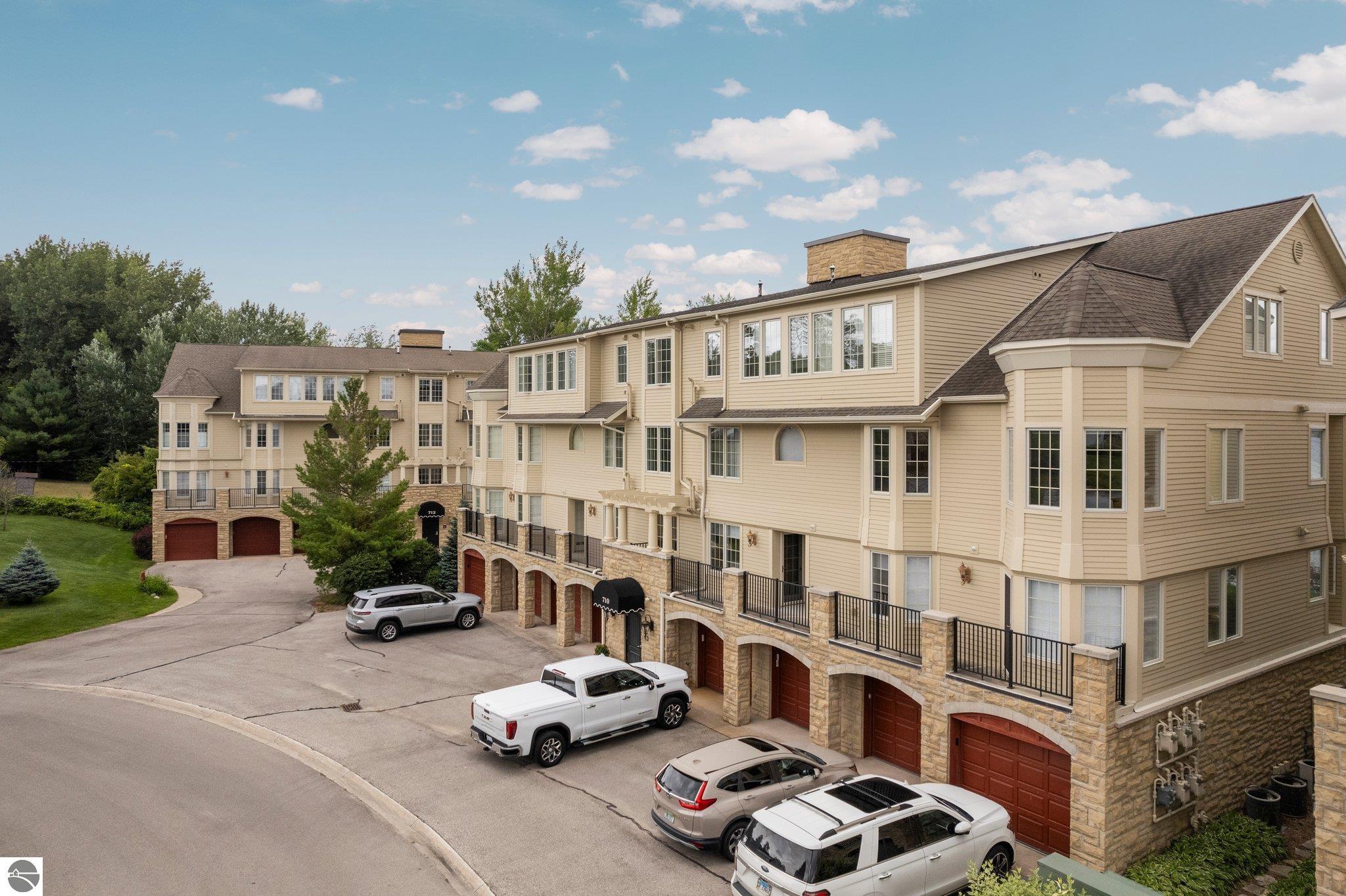 710 N Dockside Circle # 3 Unit: F-3