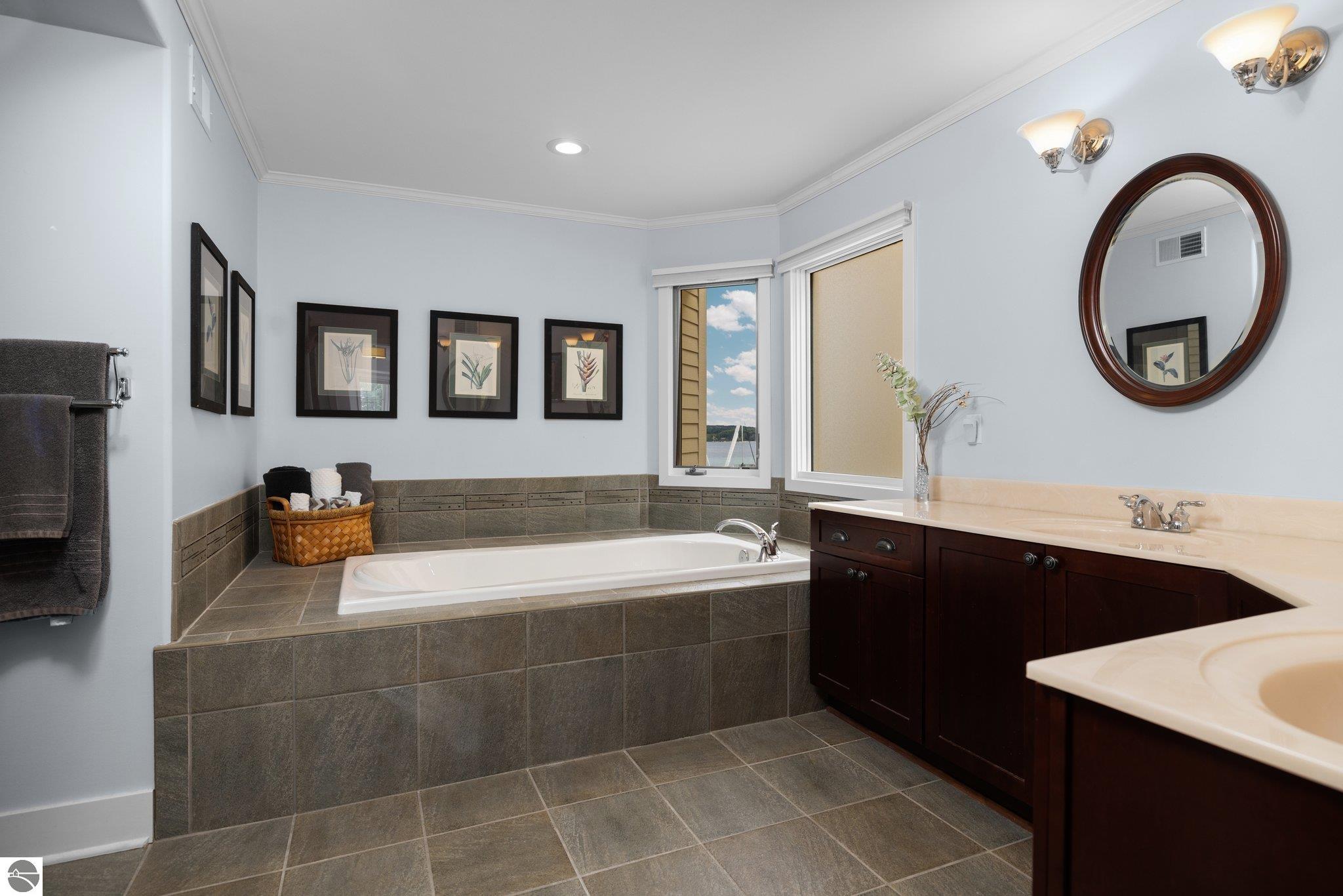 710 N Dockside Circle # 3 Unit: F-3