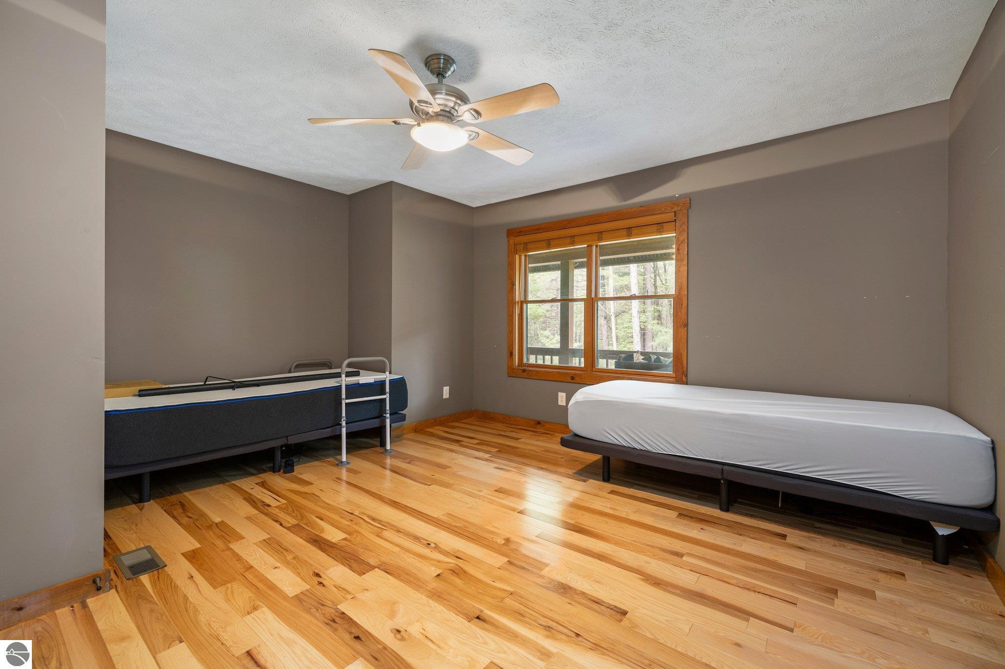 11300 Lake Shore Drive
