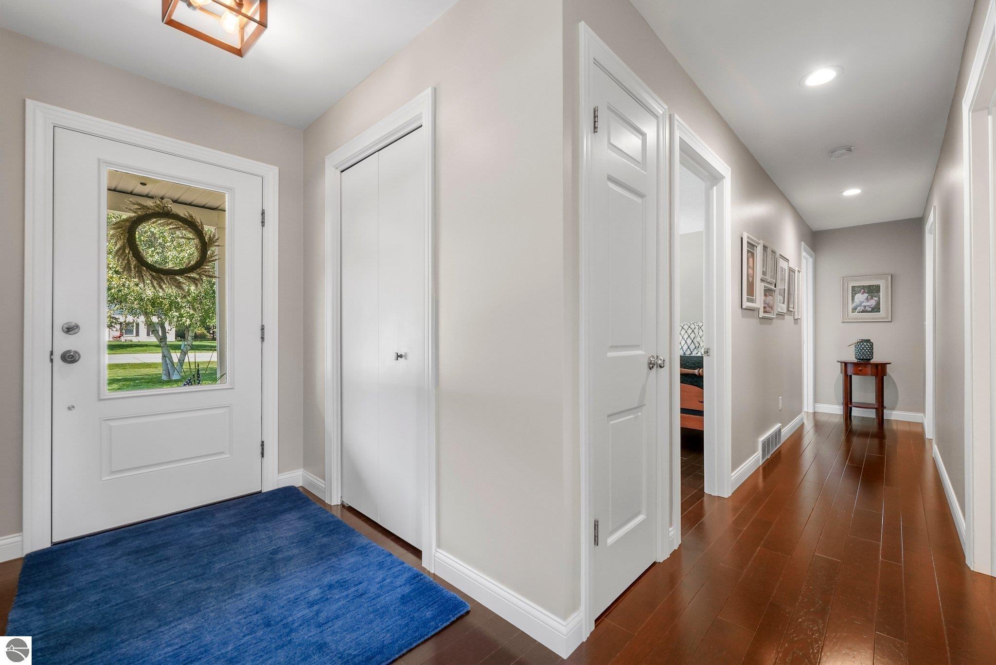 8860 Horizon Drive