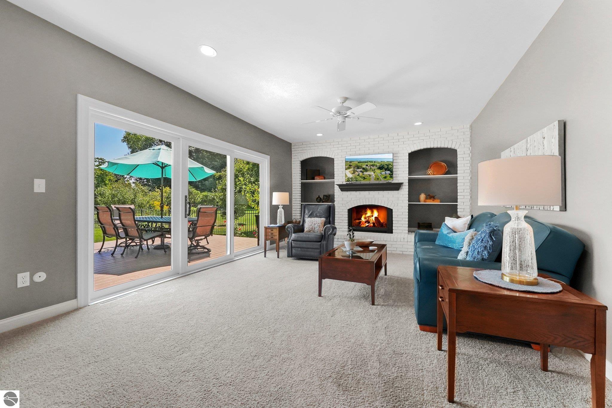 8860 Horizon Drive