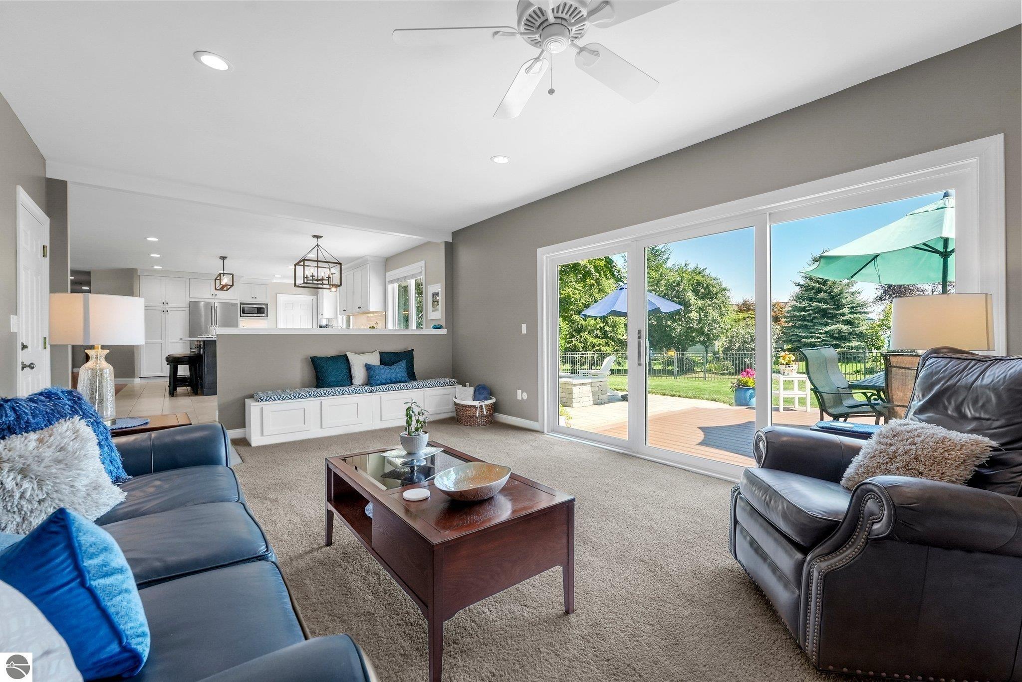 8860 Horizon Drive