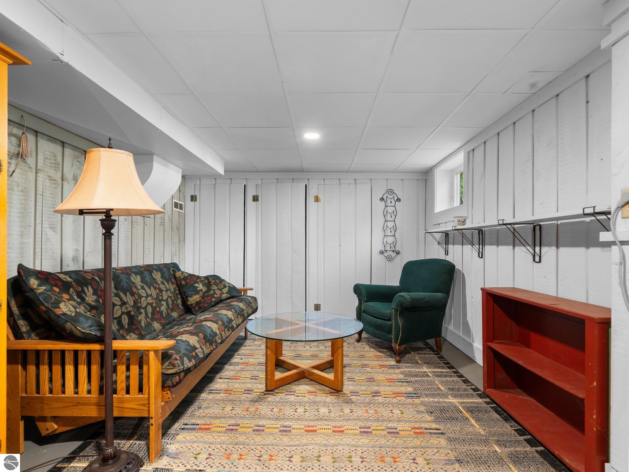 119 N Madison