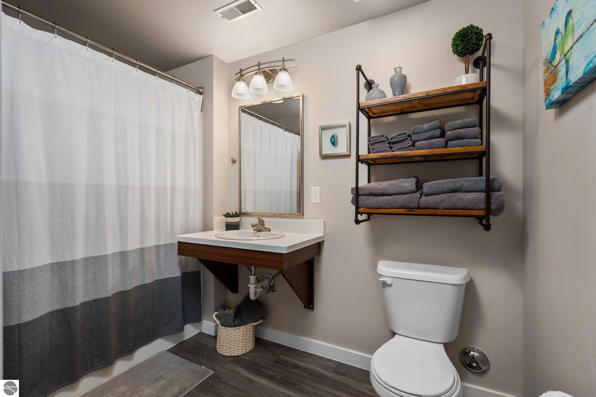 619 E Eighth Street # 1