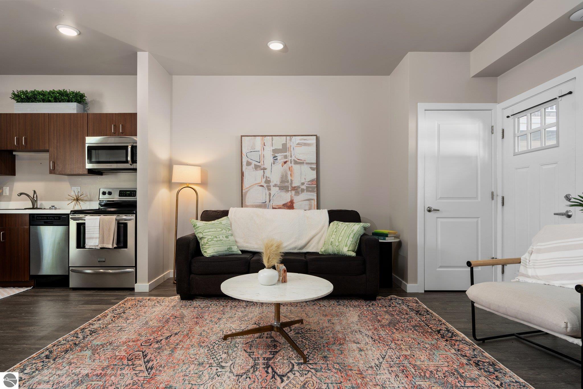 619 E Eighth Street # 1