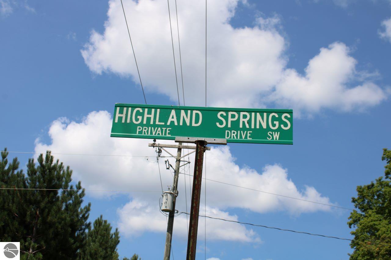 2200 SW Highland Springs