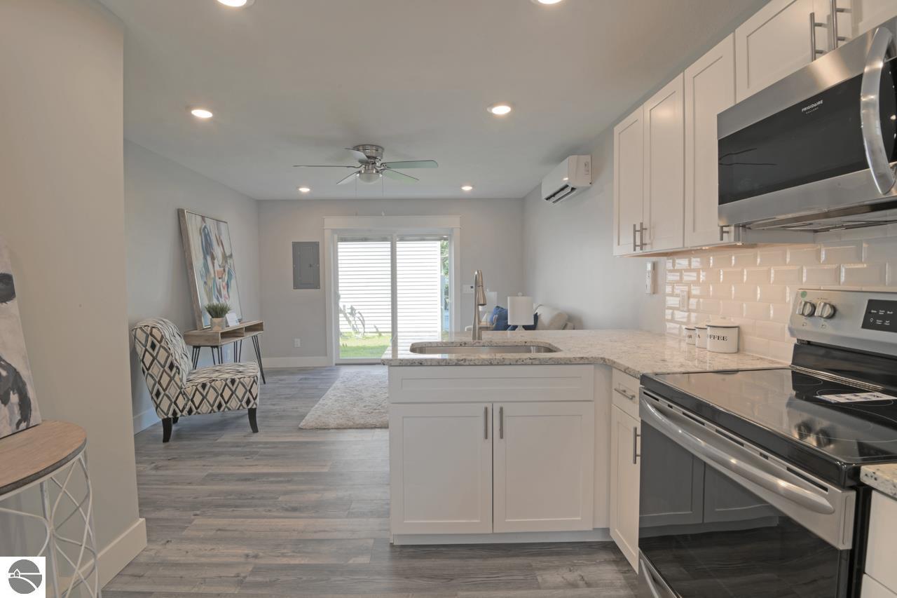 1145 E Eighth Street # 10