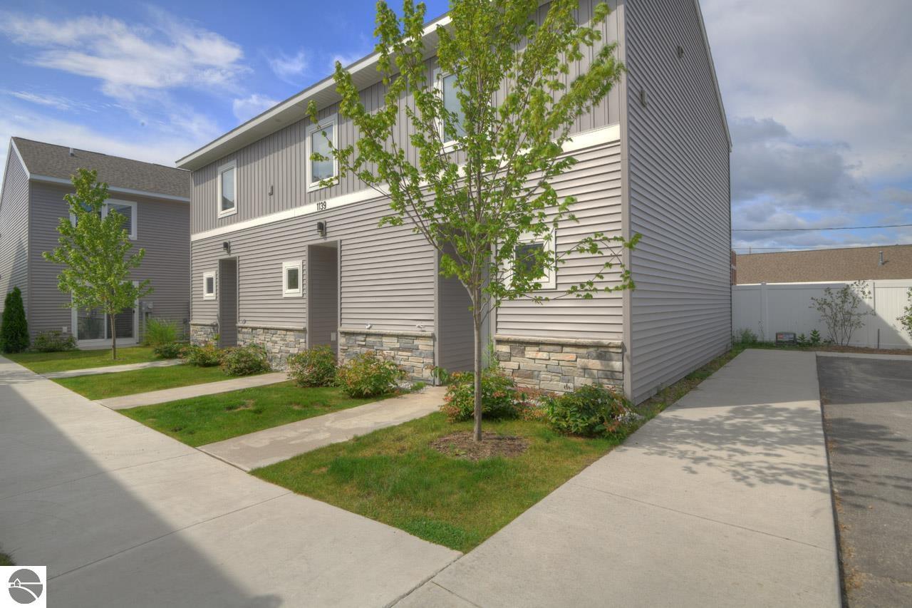 1145 E Eighth Street # 10