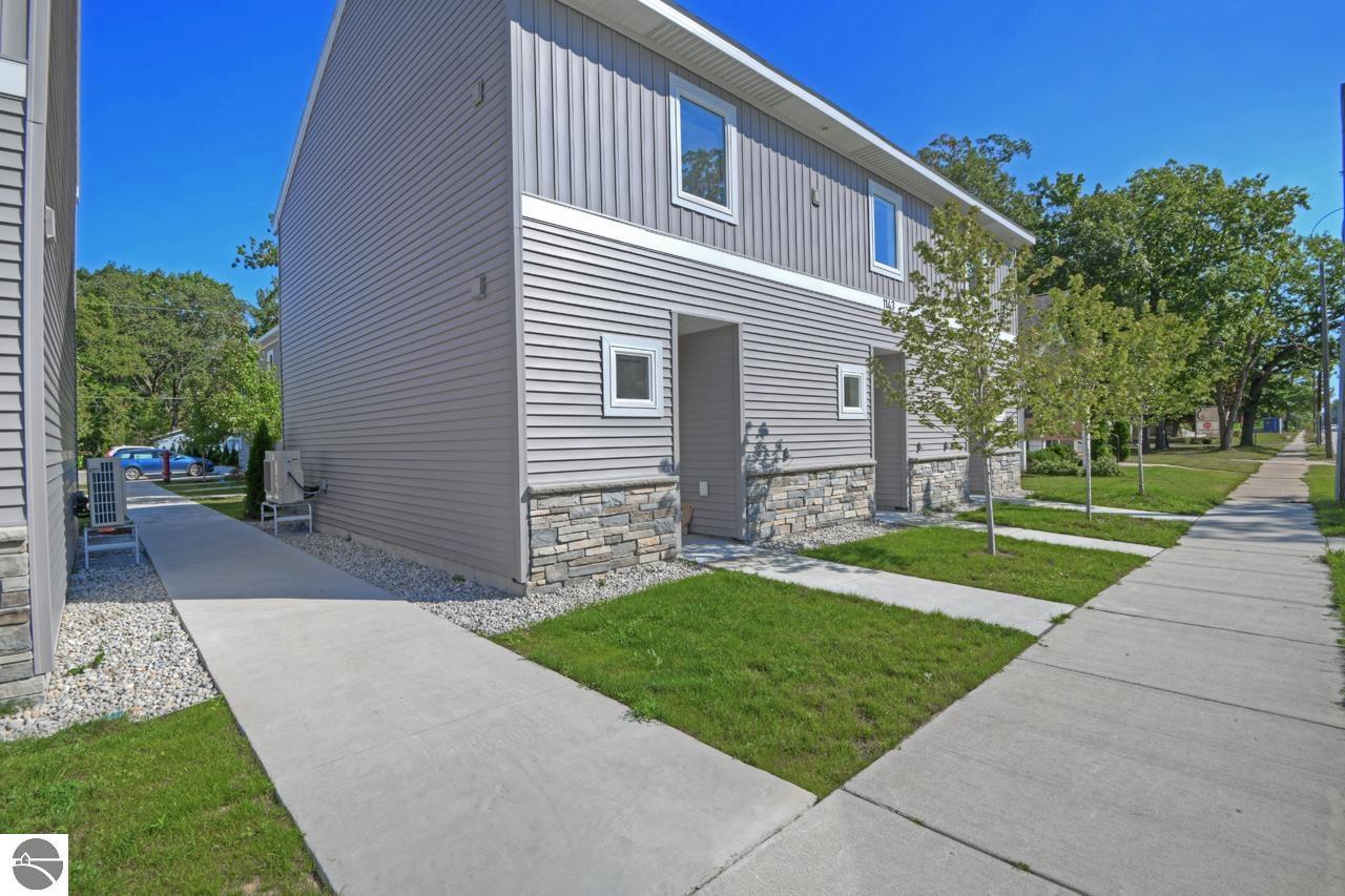 1145 E Eighth Street # 10