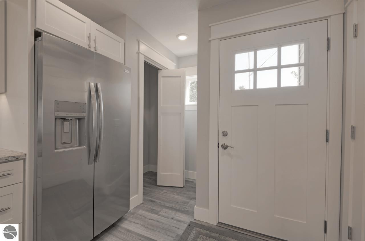 1145 E Eighth Street # 10