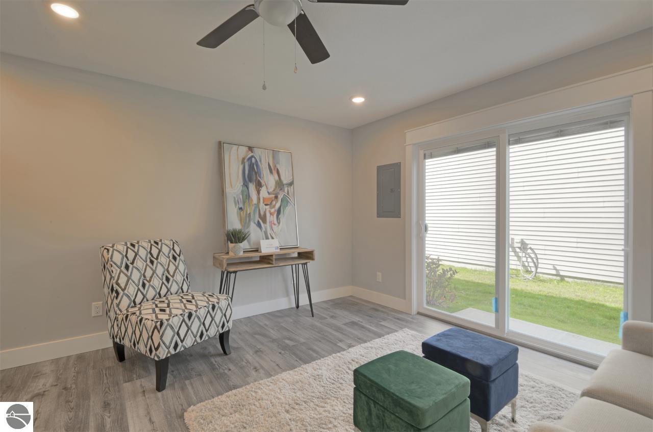 1145 E Eighth Street # 10
