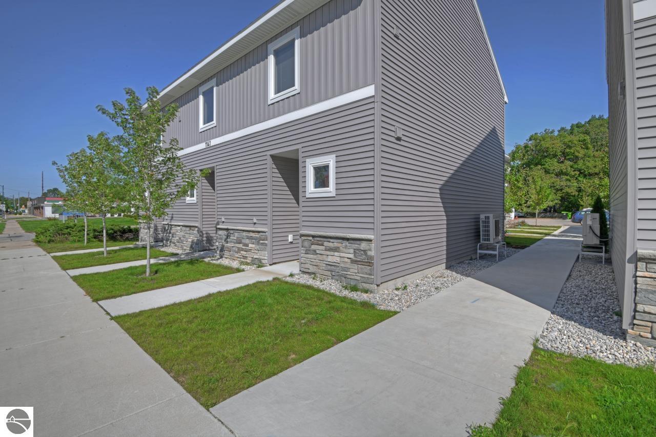 1145 E Eighth Street # 10