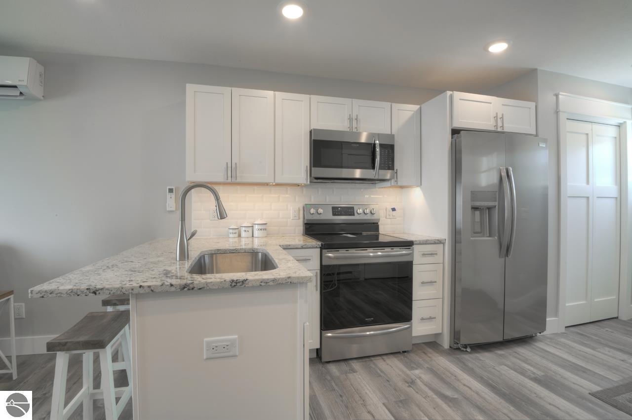 1145 E Eighth Street # 10