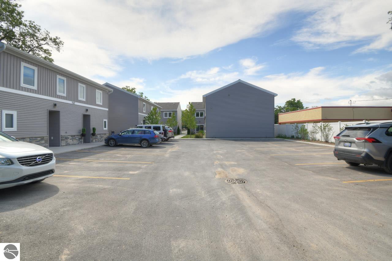 1145 E Eighth Street # 10