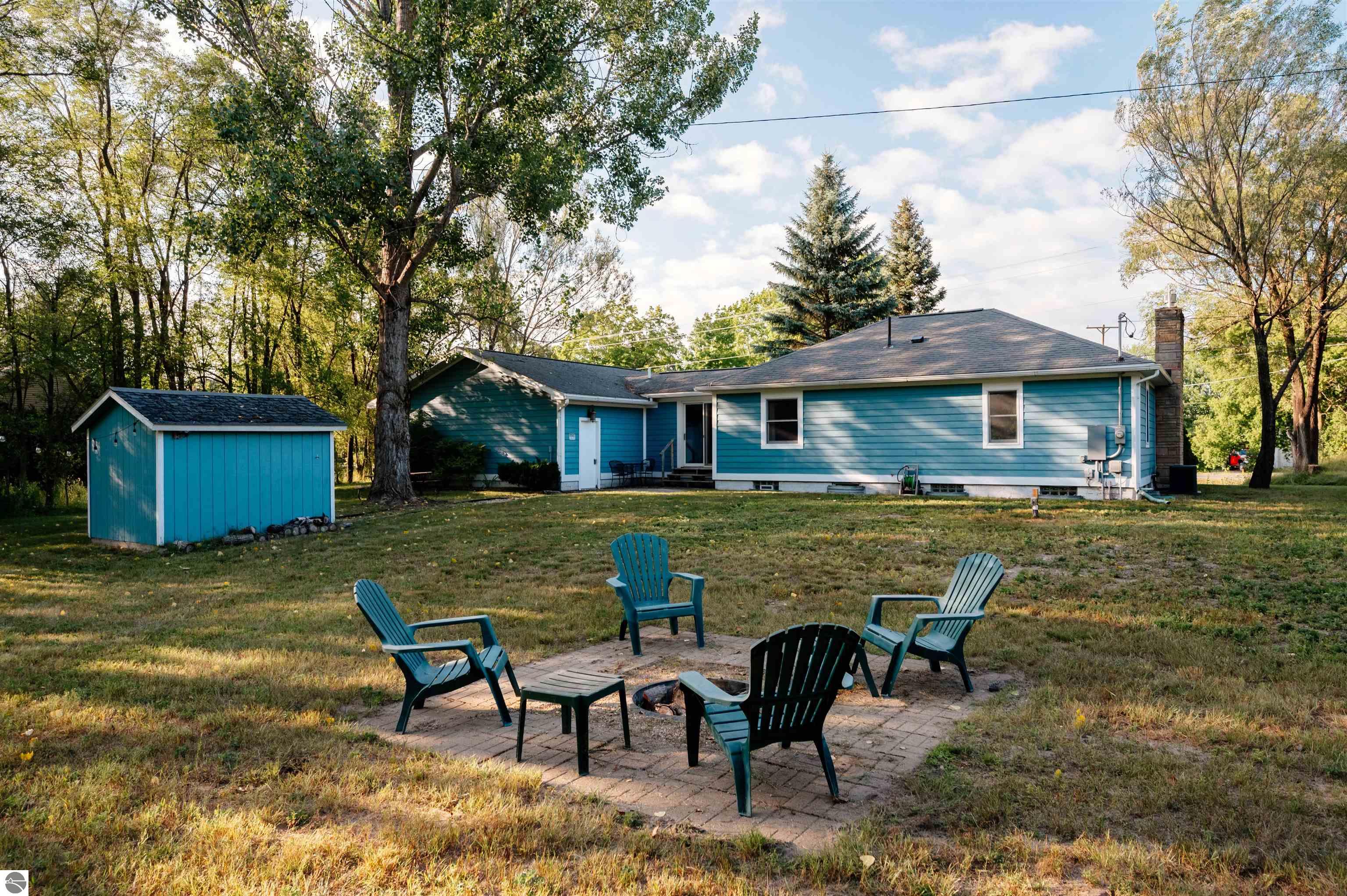5744 E Duck Lake Road