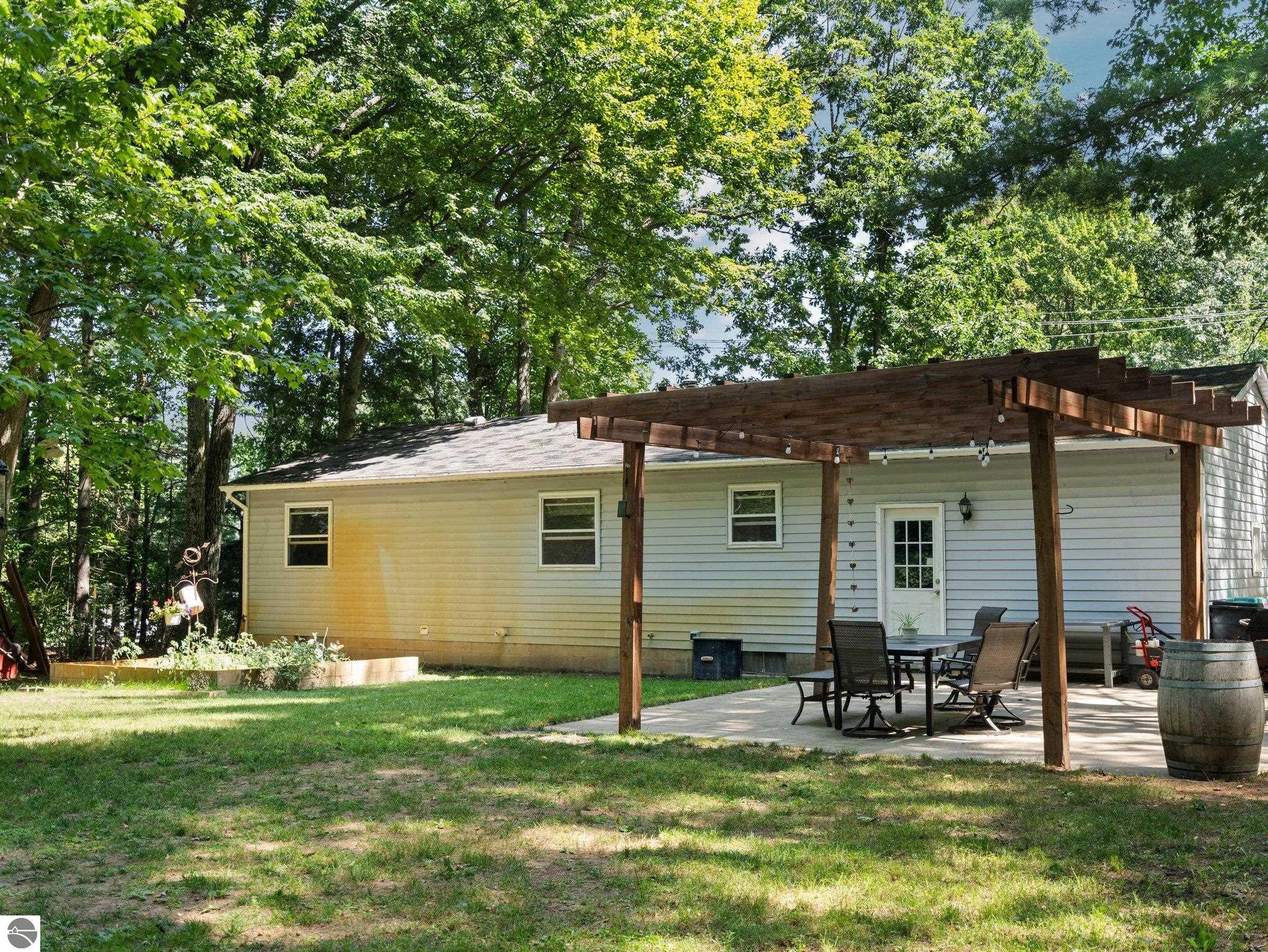 10304 Wildwood Road
