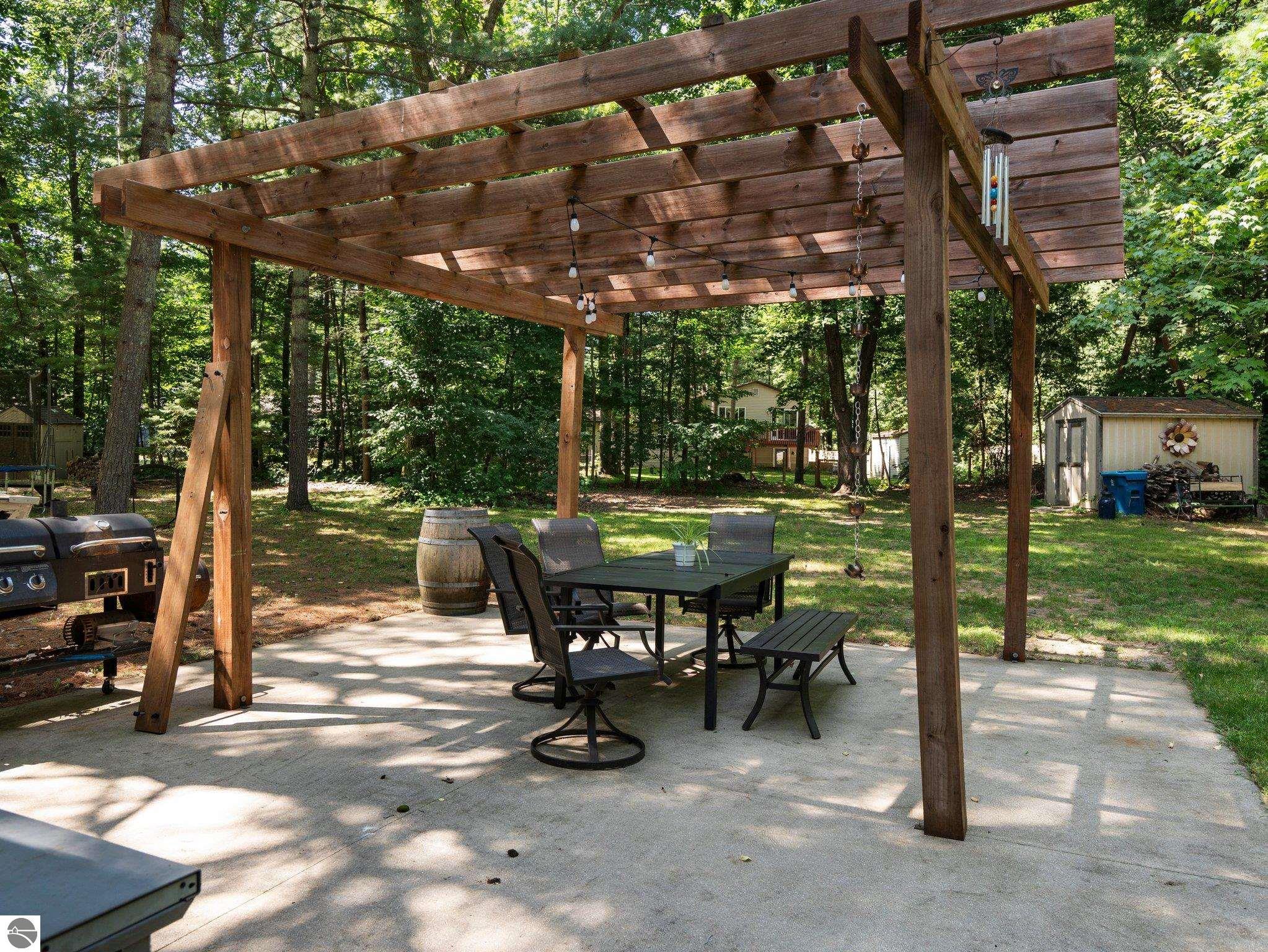 10304 Wildwood Road