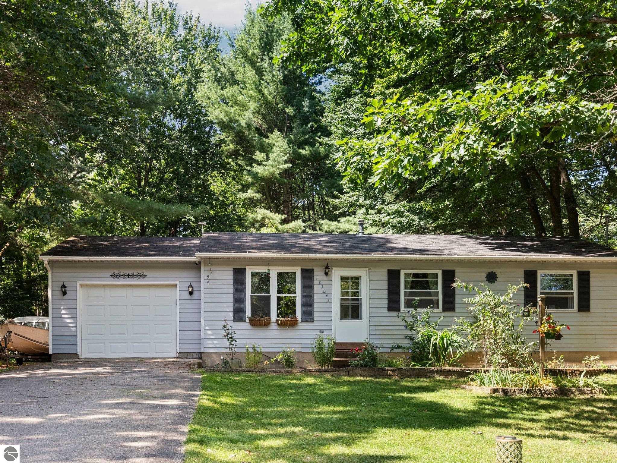10304 Wildwood Road