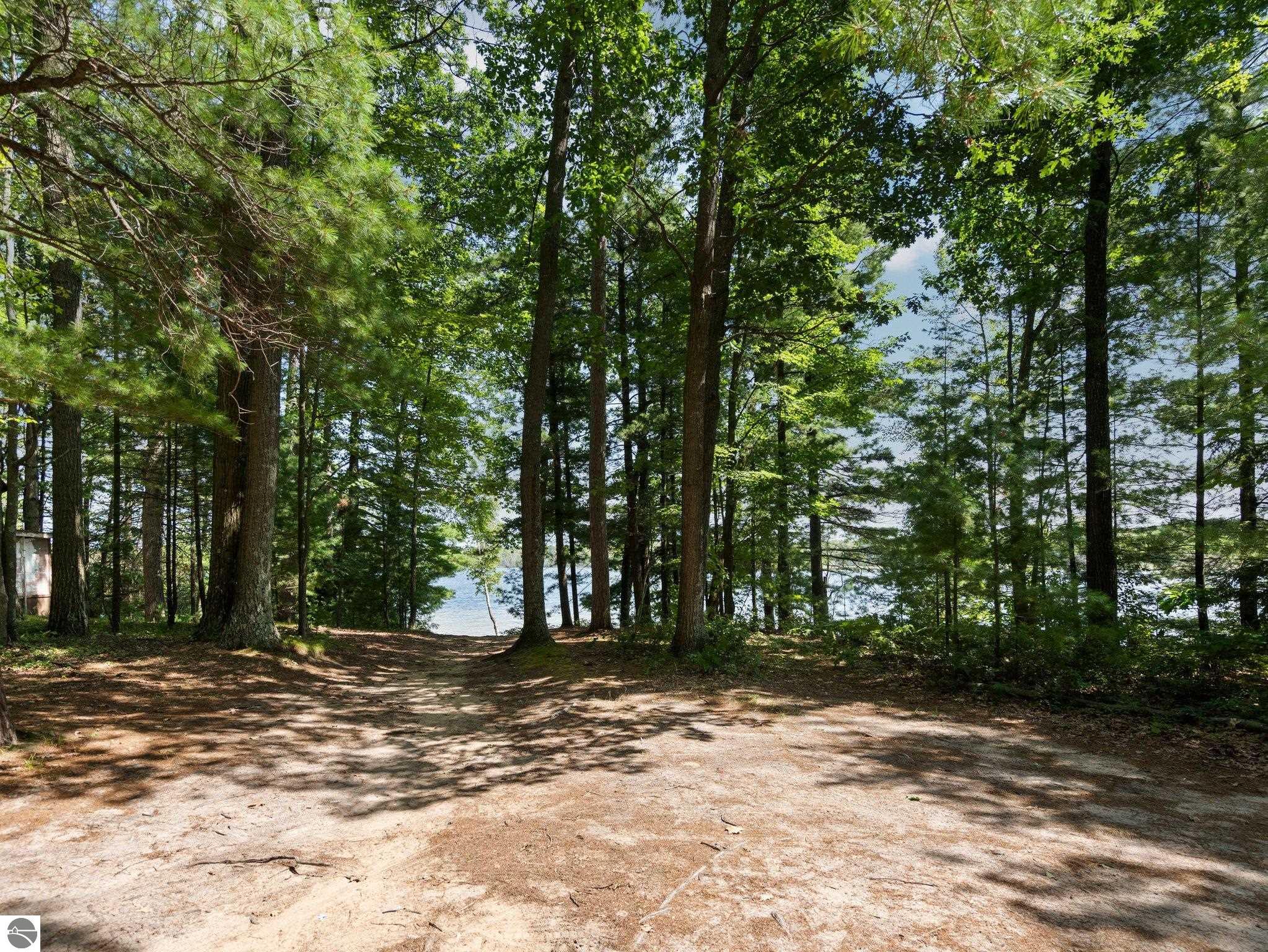 10304 Wildwood Road