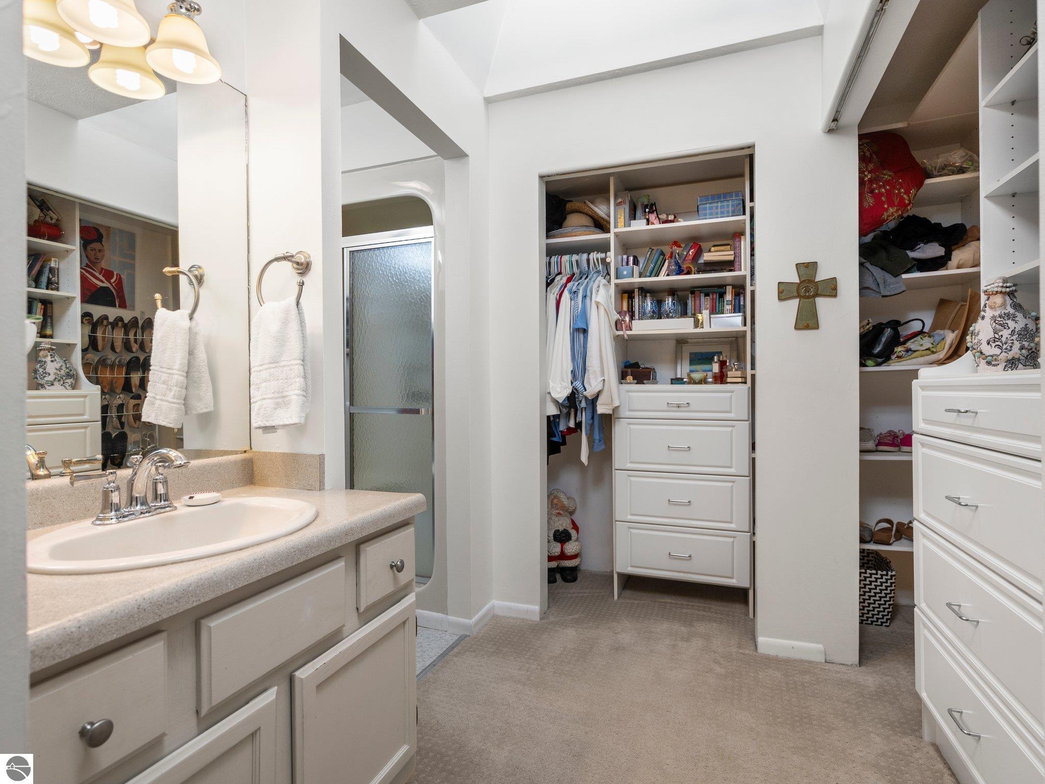 2155 Hammond Place Center