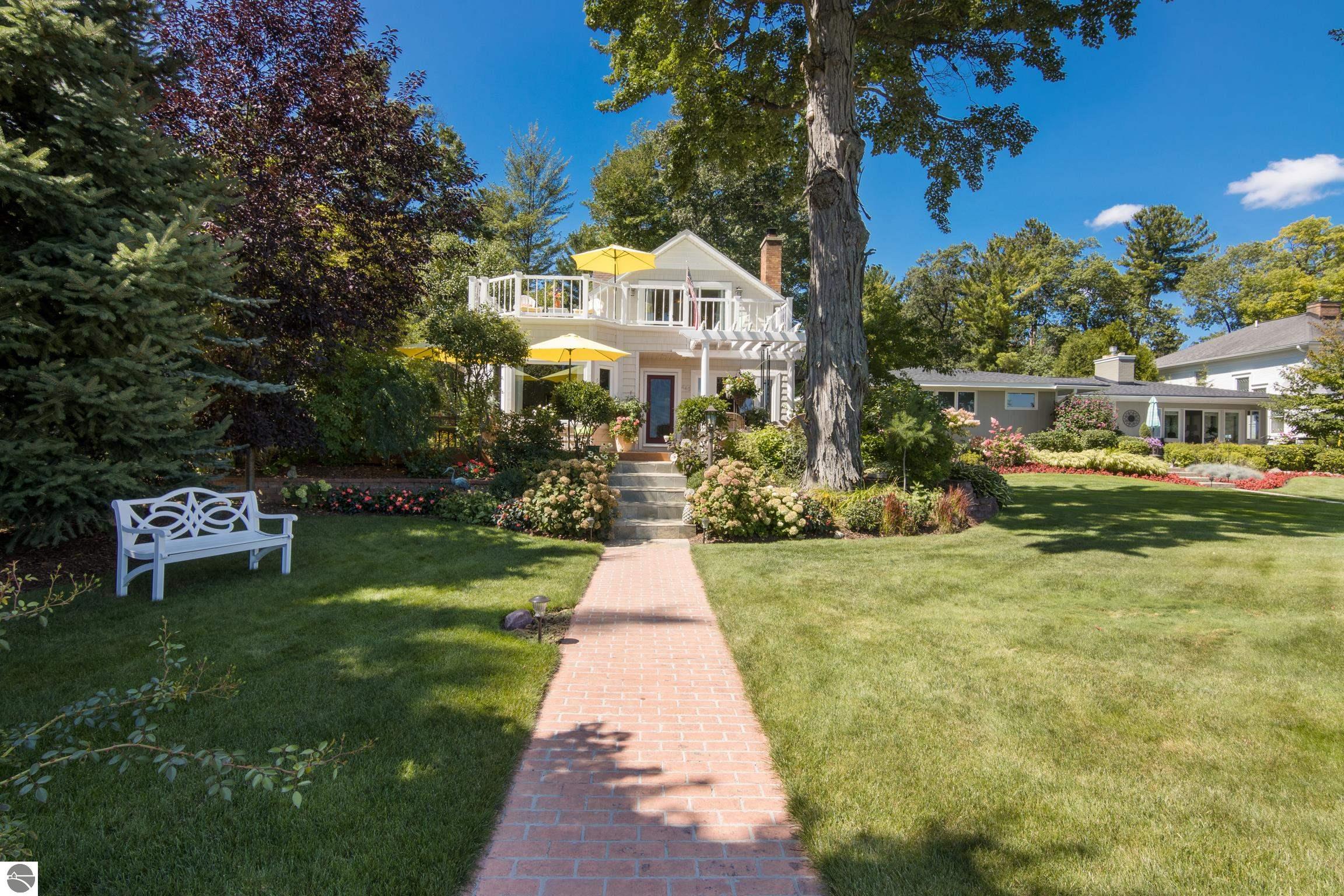 440 S East Bay Boulevard