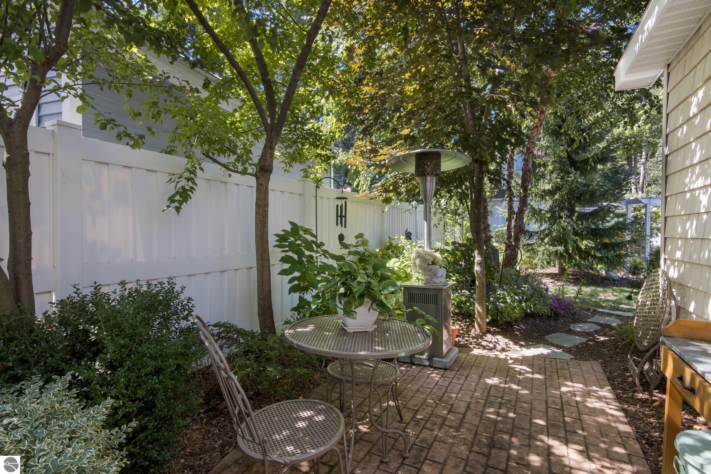 440 S East Bay Boulevard