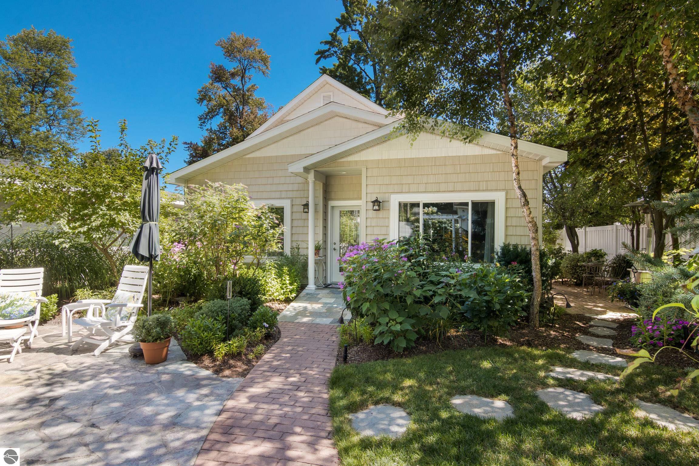 440 S East Bay Boulevard