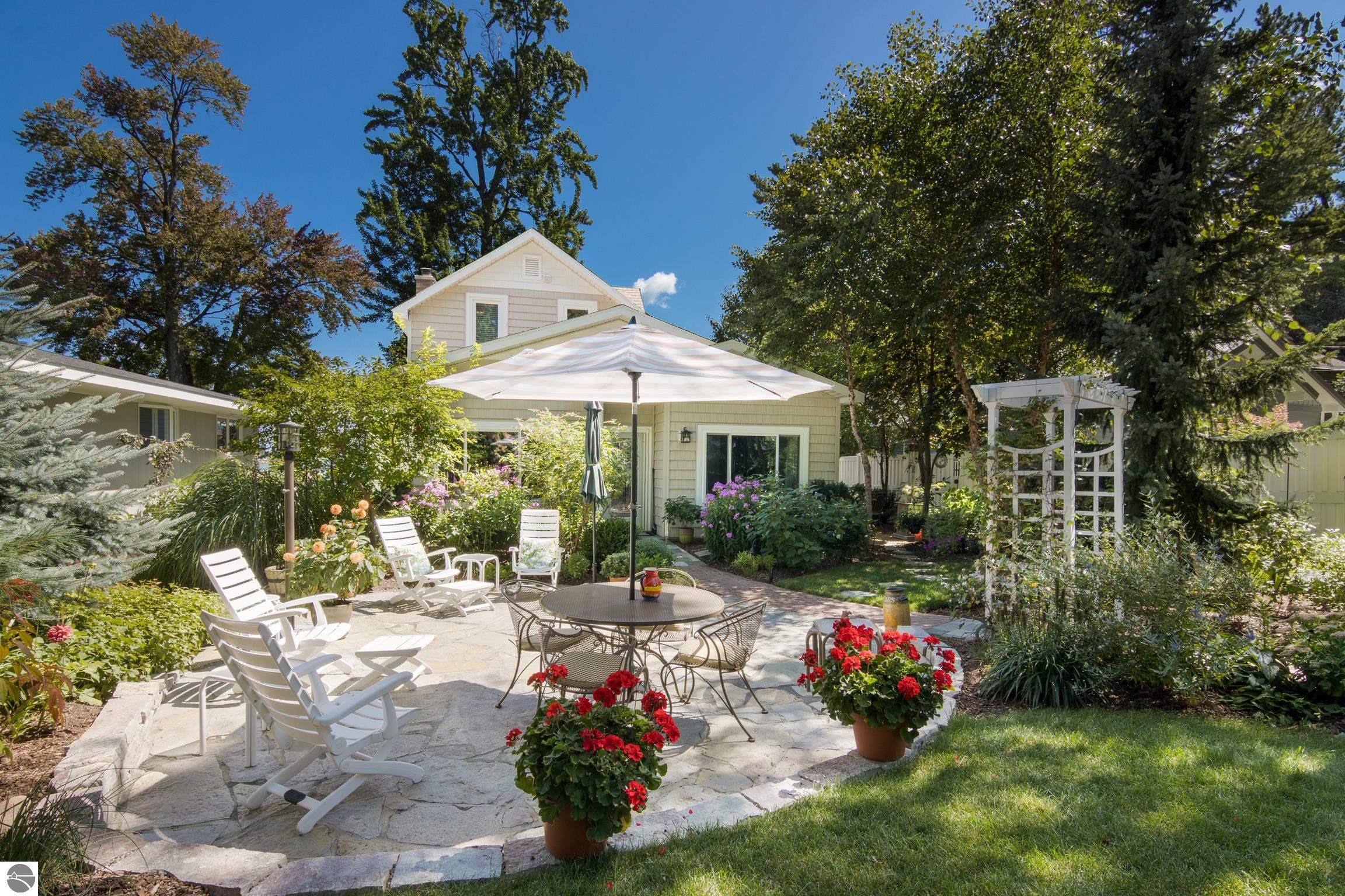 440 S East Bay Boulevard