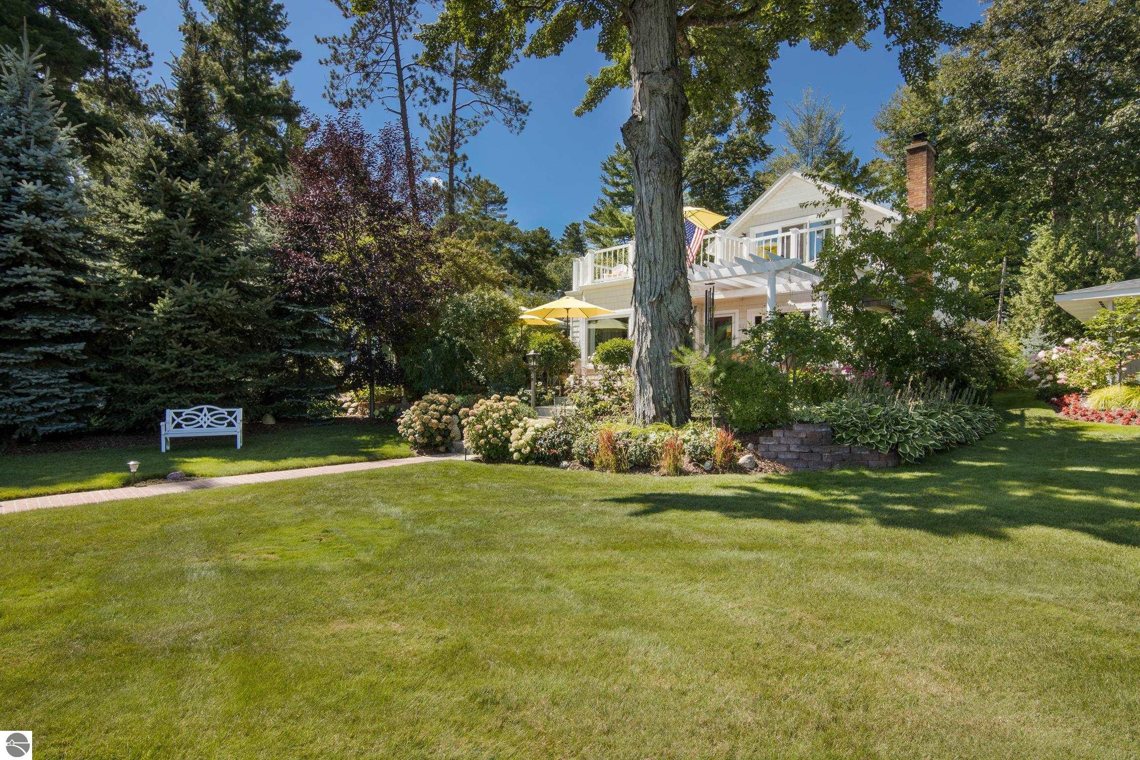 440 S East Bay Boulevard