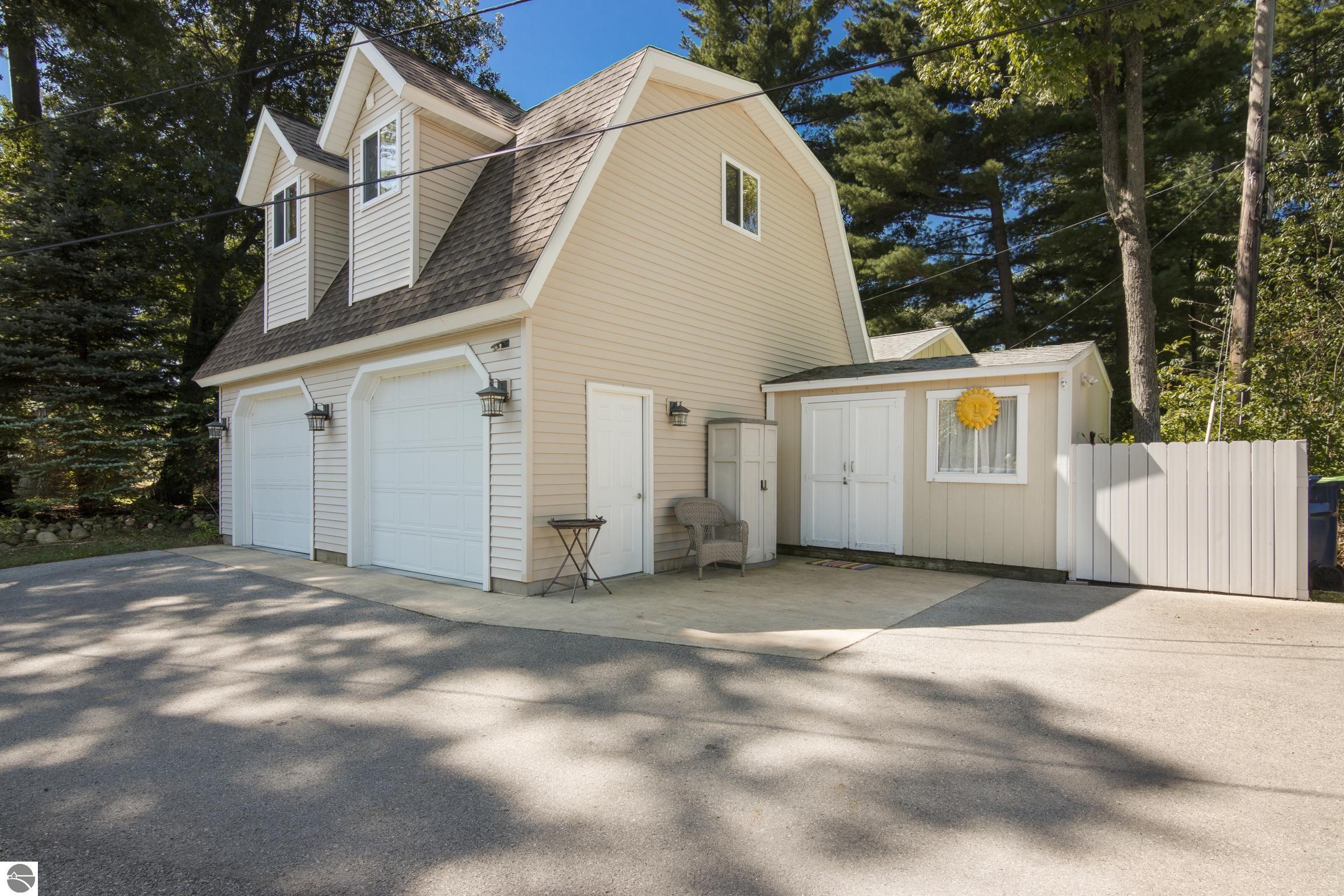 440 S East Bay Boulevard