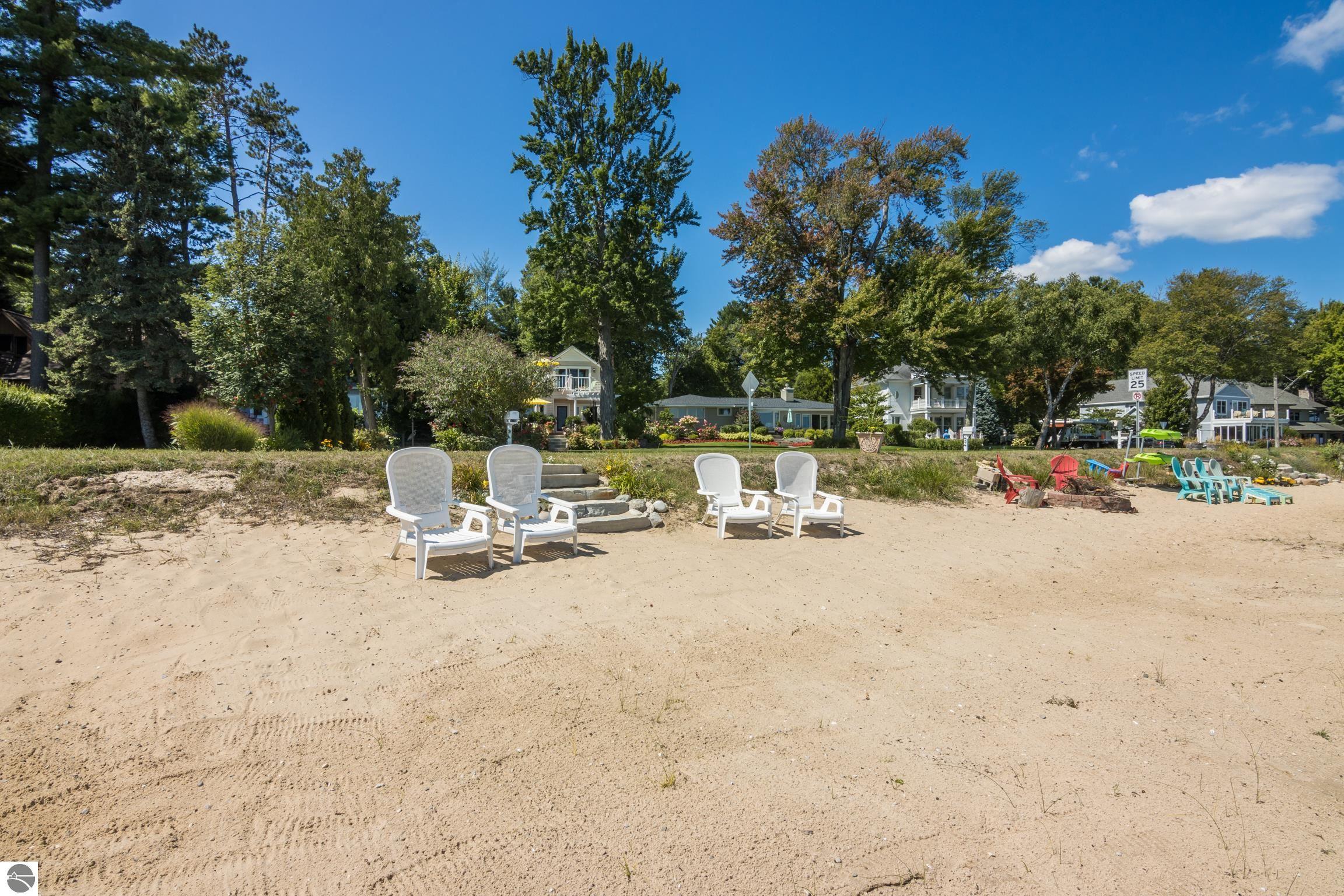 440 S East Bay Boulevard