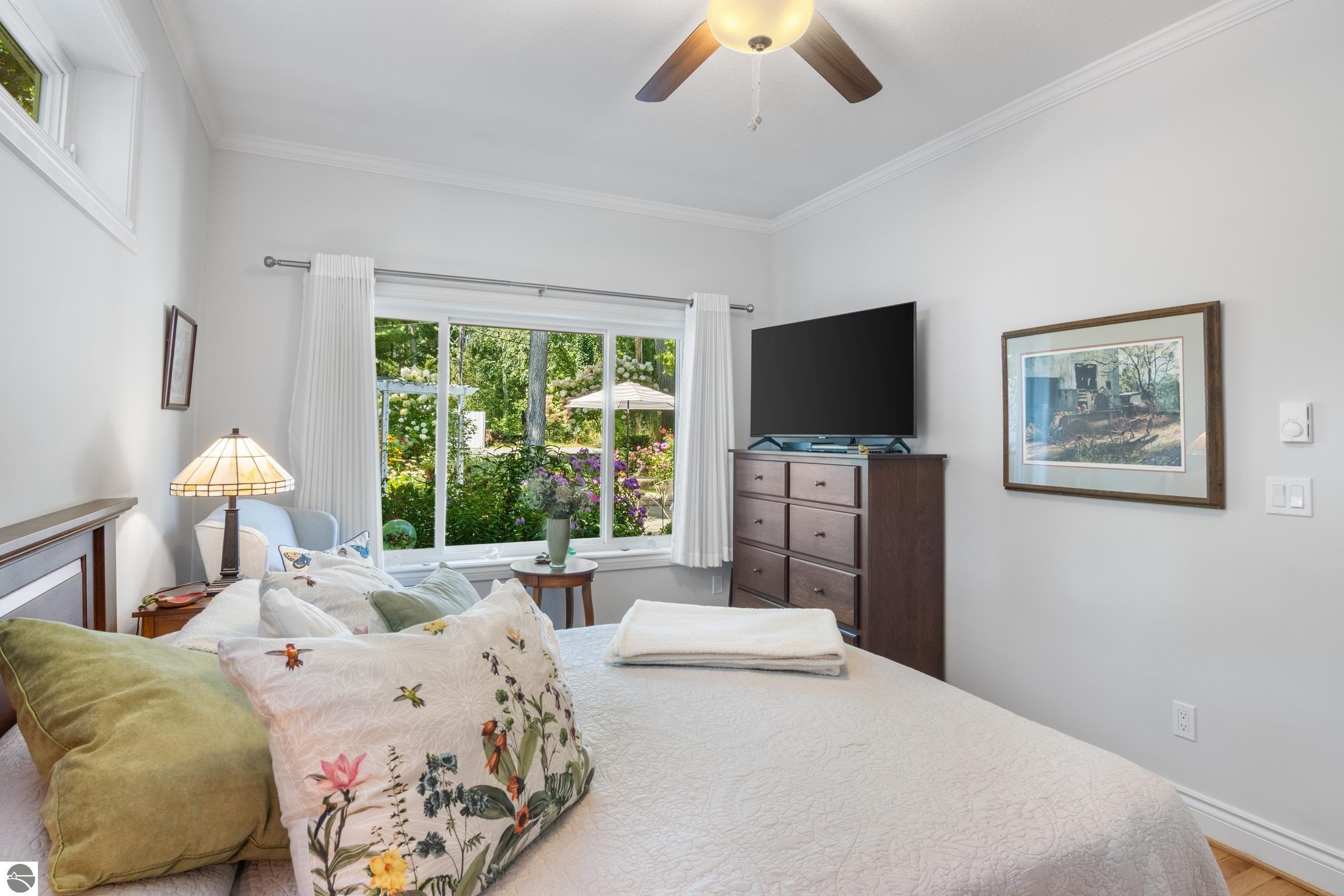 440 S East Bay Boulevard