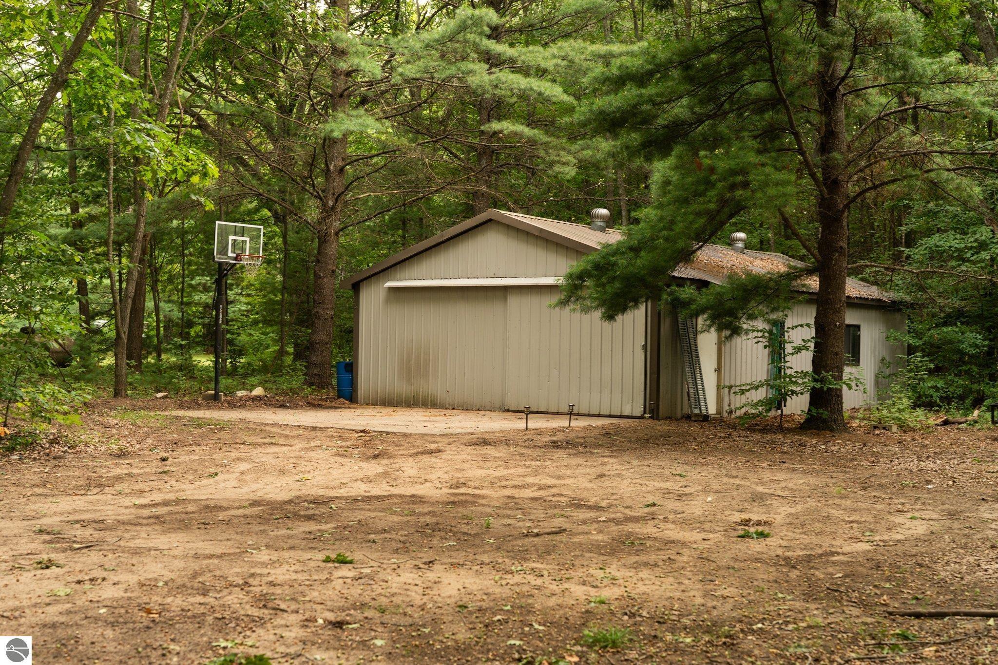 5285 Vinton Road