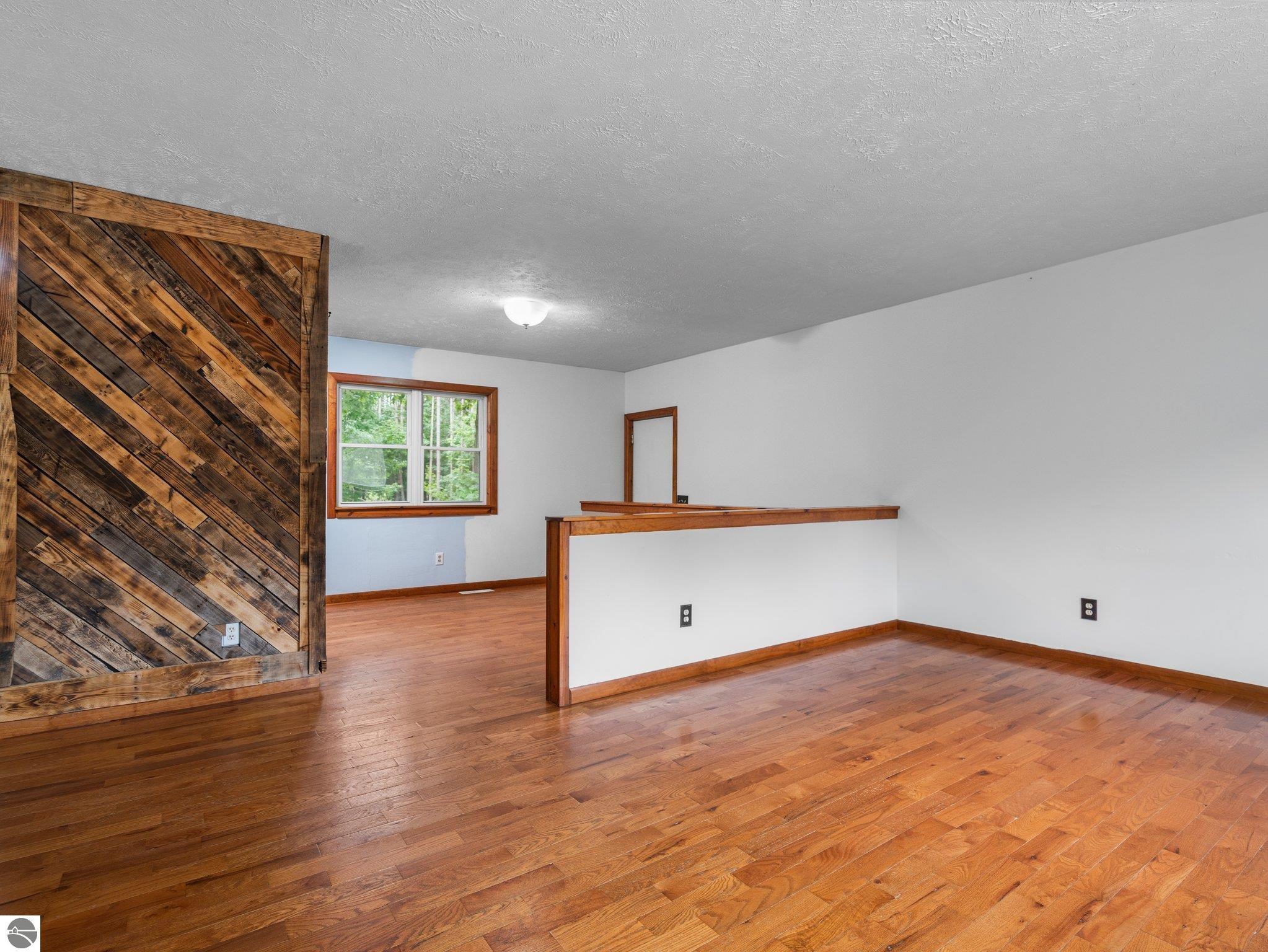 4956 W Red Oaks Drive