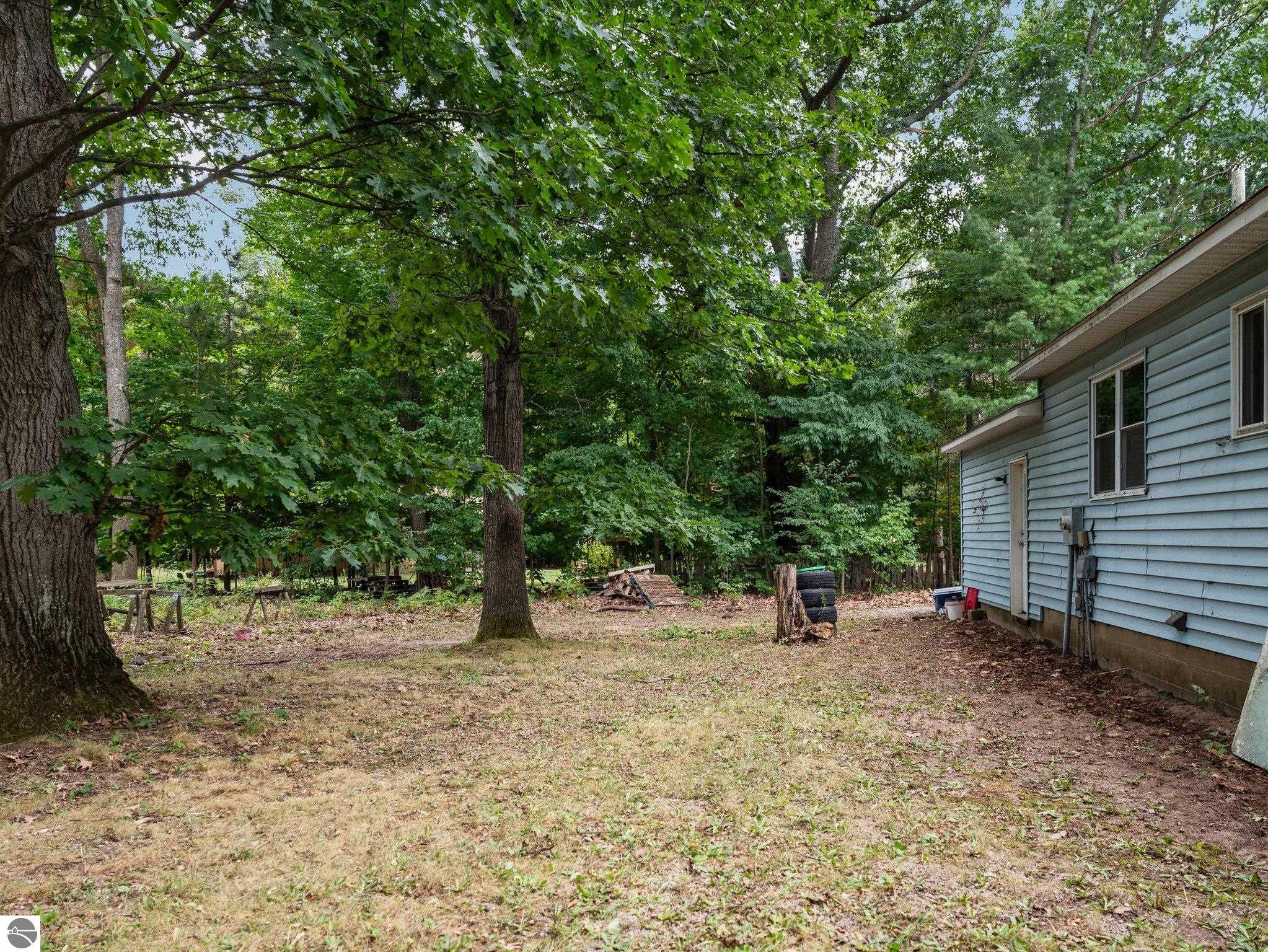 4956 W Red Oaks Drive