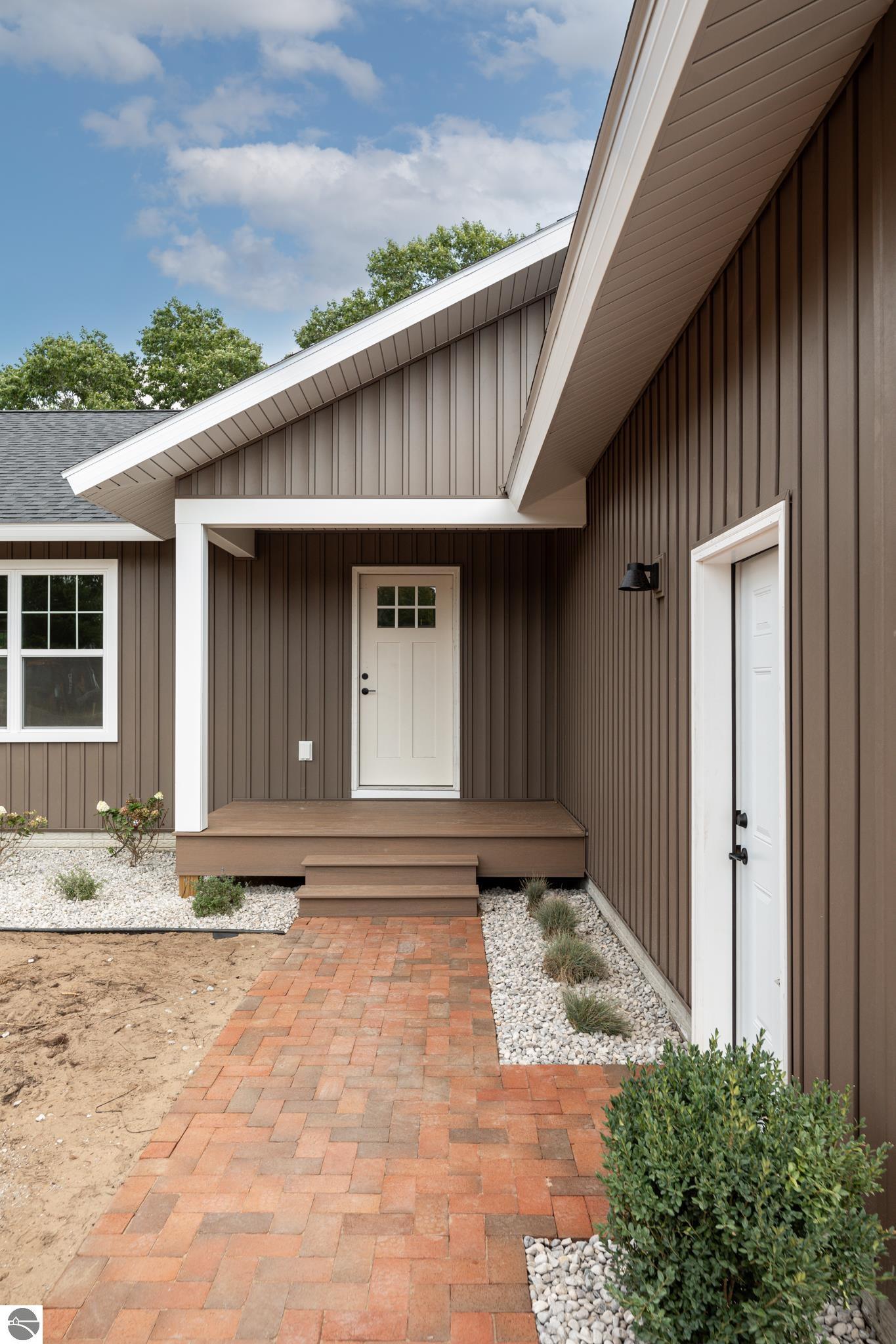 1823 Old Cabin Drive