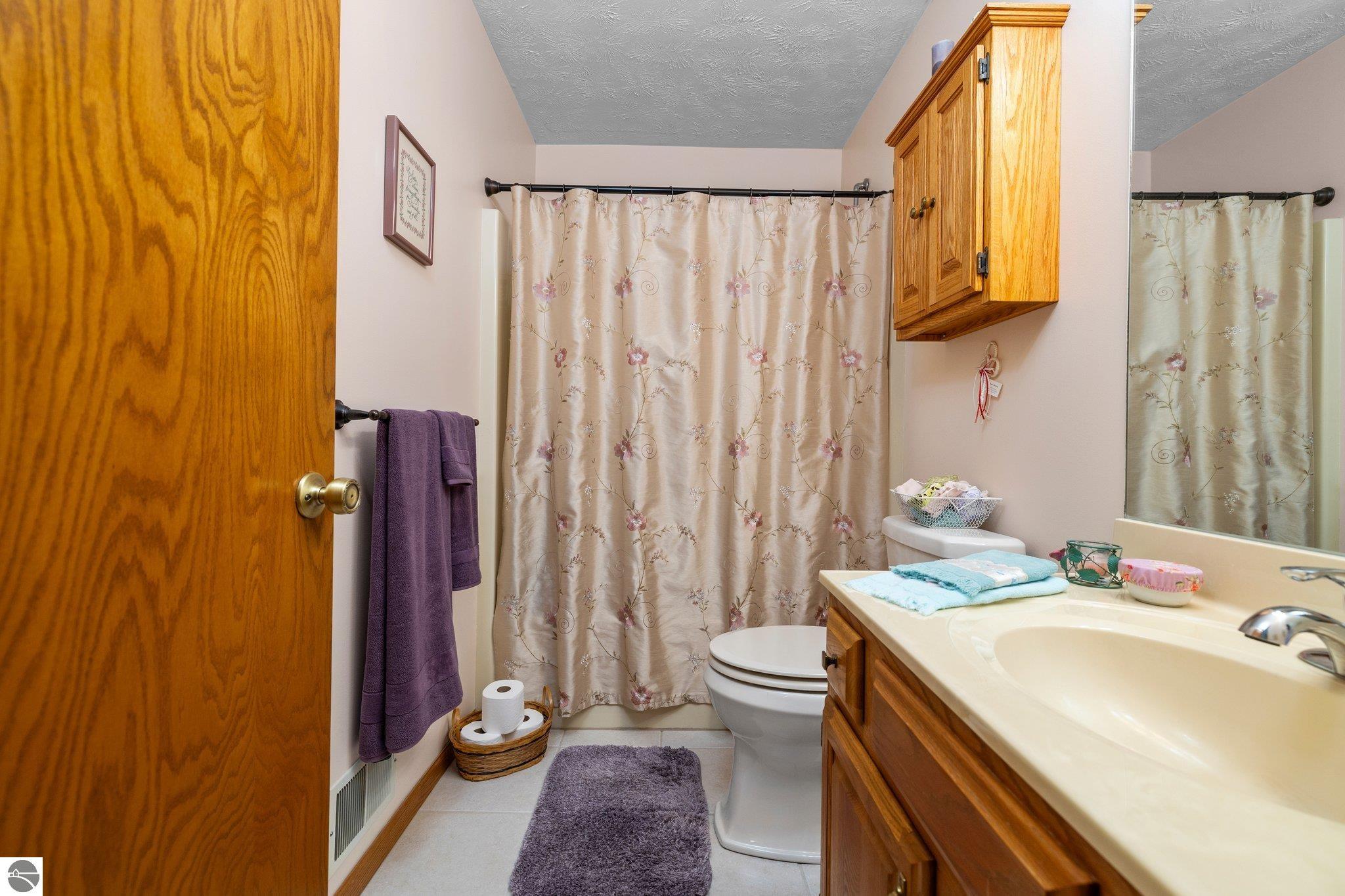 1520 Arnold Court