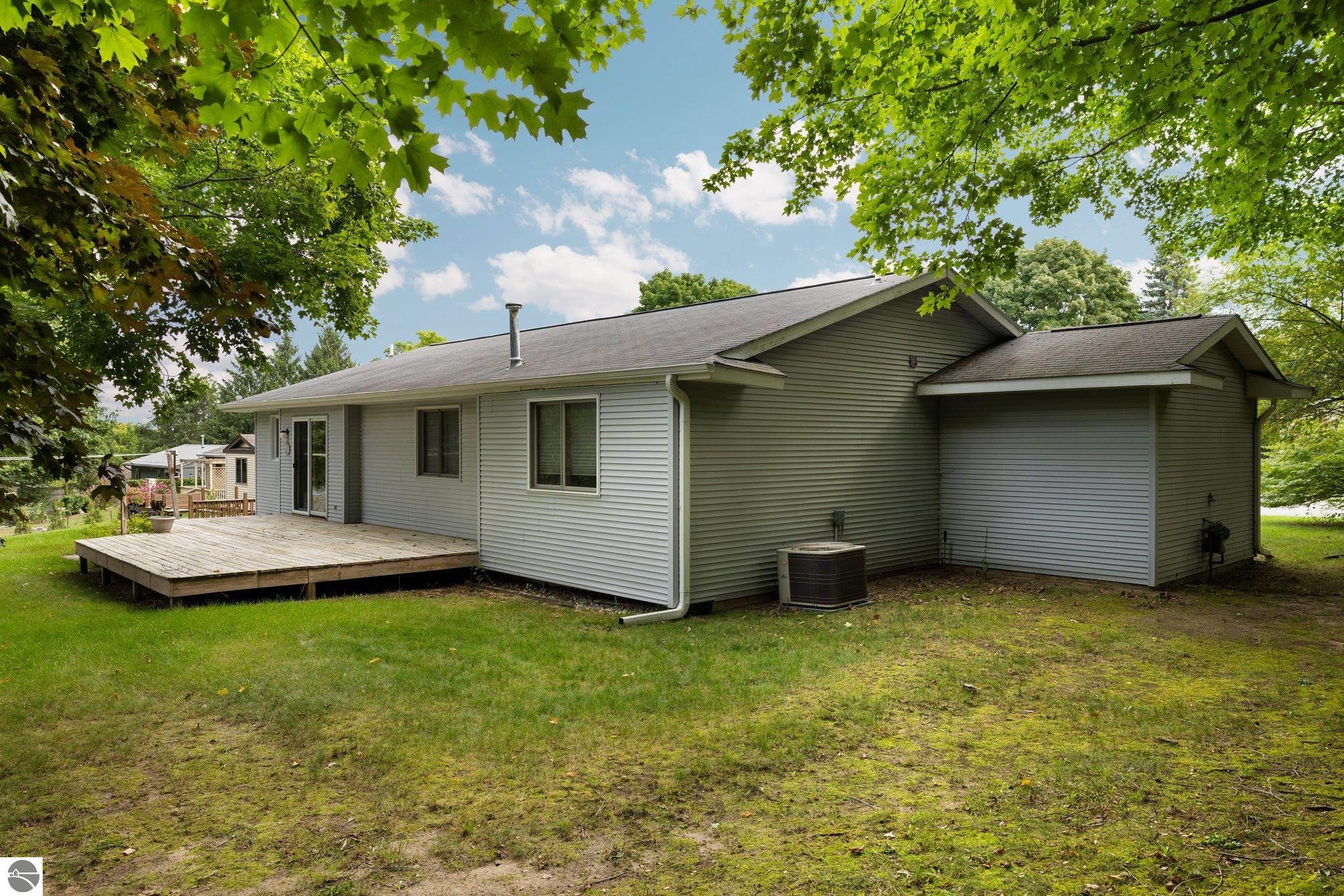 1520 Arnold Court